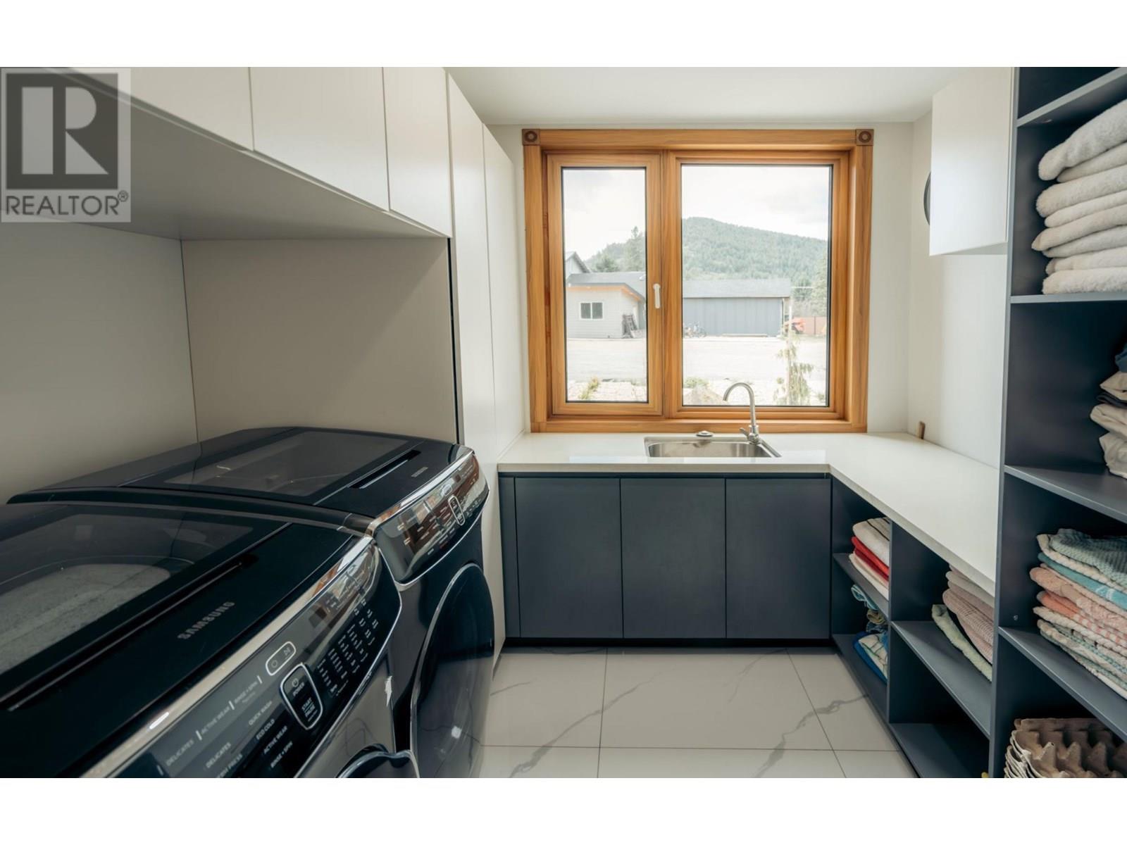 2465 Coalchute Road, Grand Forks, British Columbia  V0H 1H2 - Photo 37 - 2479693
