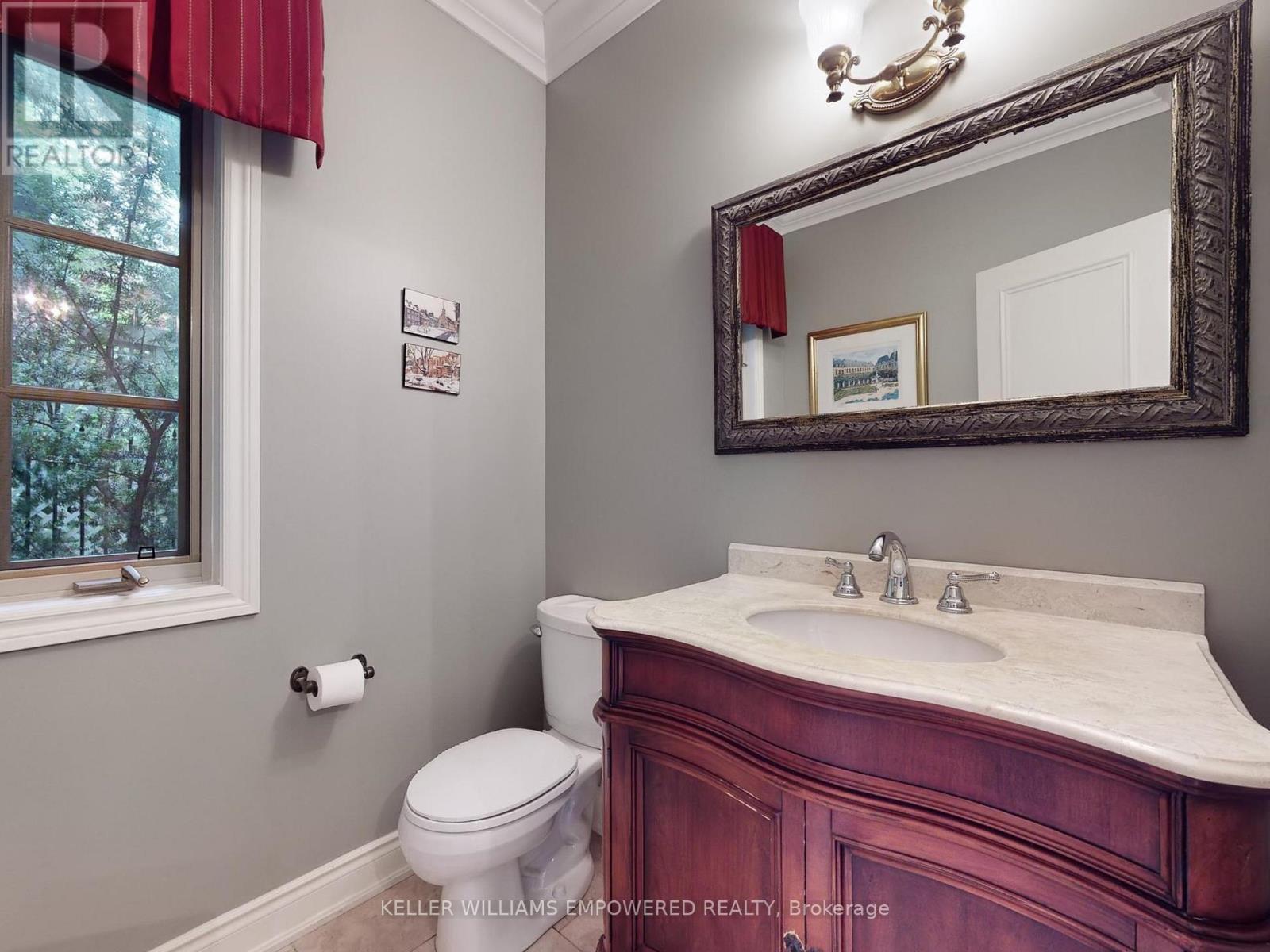 204 Forest Ridge Road, Richmond Hill, Ontario  L4E 3L8 - Photo 13 - N12257763