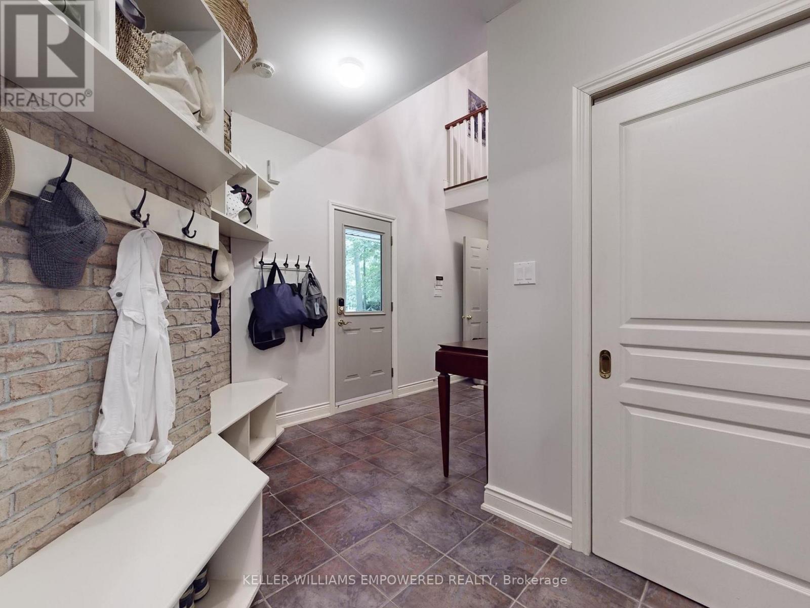 204 Forest Ridge Road, Richmond Hill, Ontario  L4E 3L8 - Photo 14 - N12257763