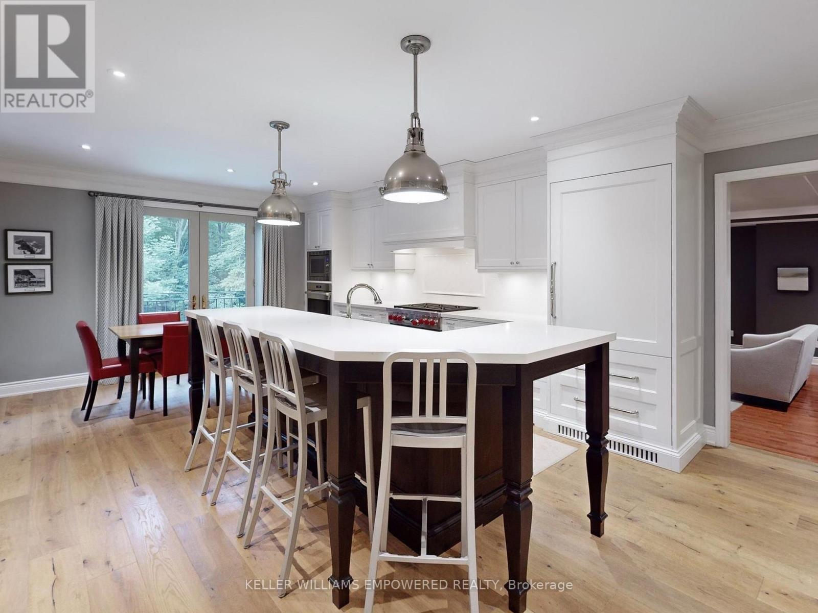 204 Forest Ridge Road, Richmond Hill, Ontario  L4E 3L8 - Photo 8 - N12257763