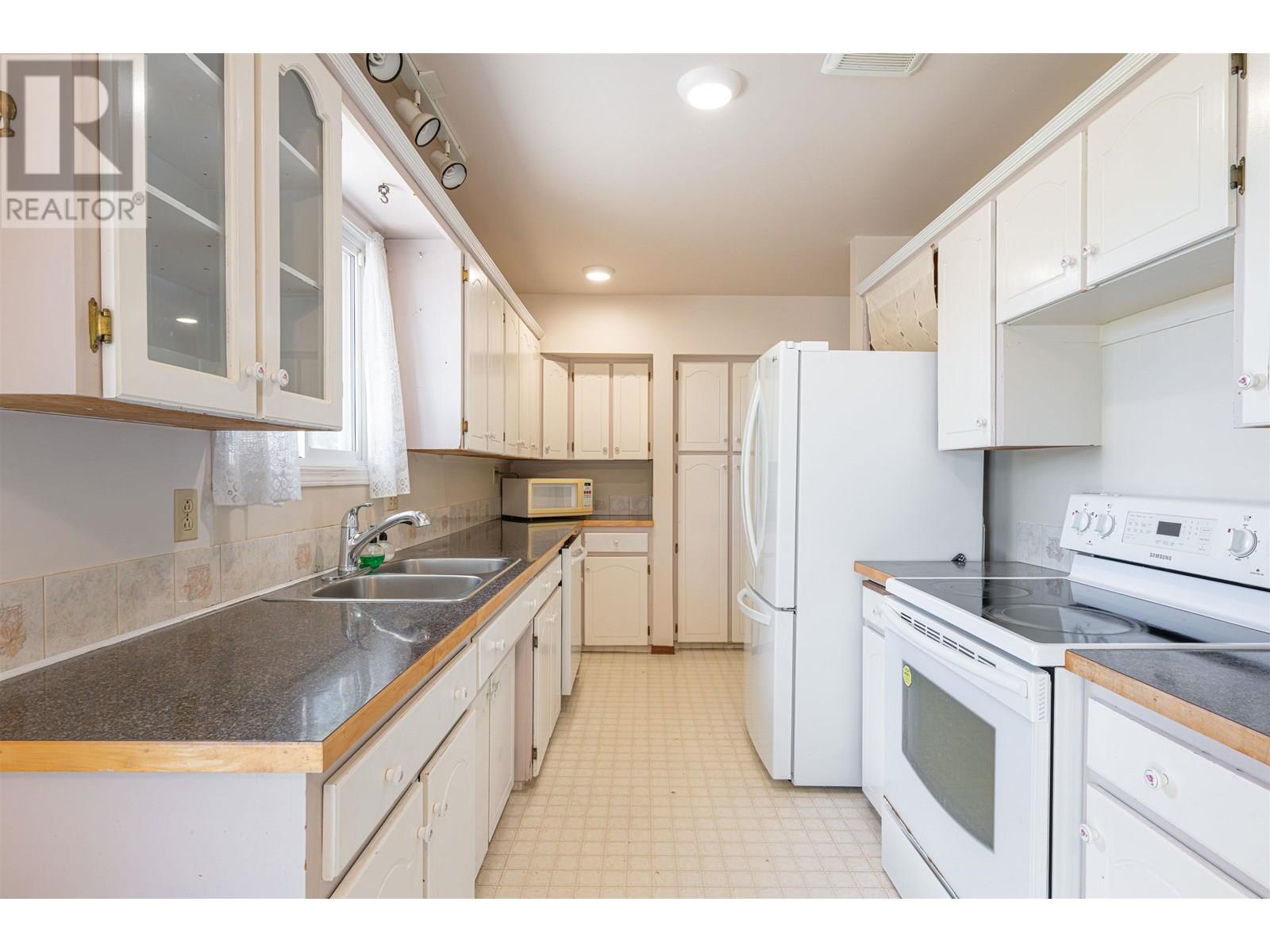 Property at 166 BRIGADE DRIVE image 4