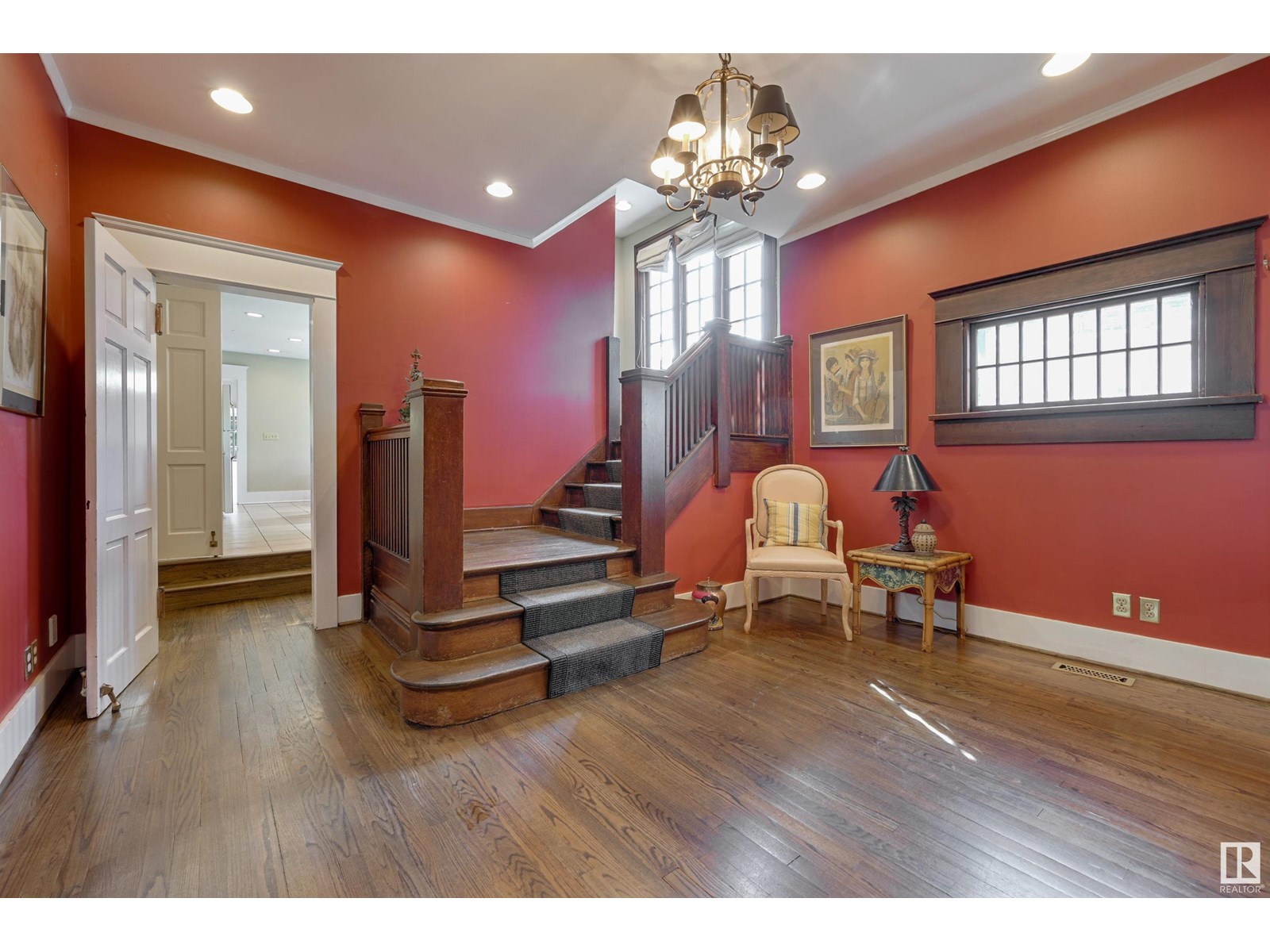 Property at 10226 CONNAUGHT DR NW image 1