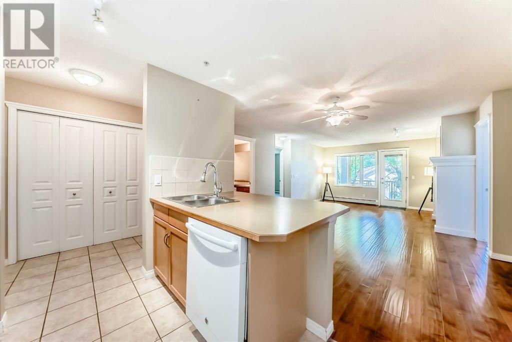 Property at 303, 40 Parkridge View SE image 2