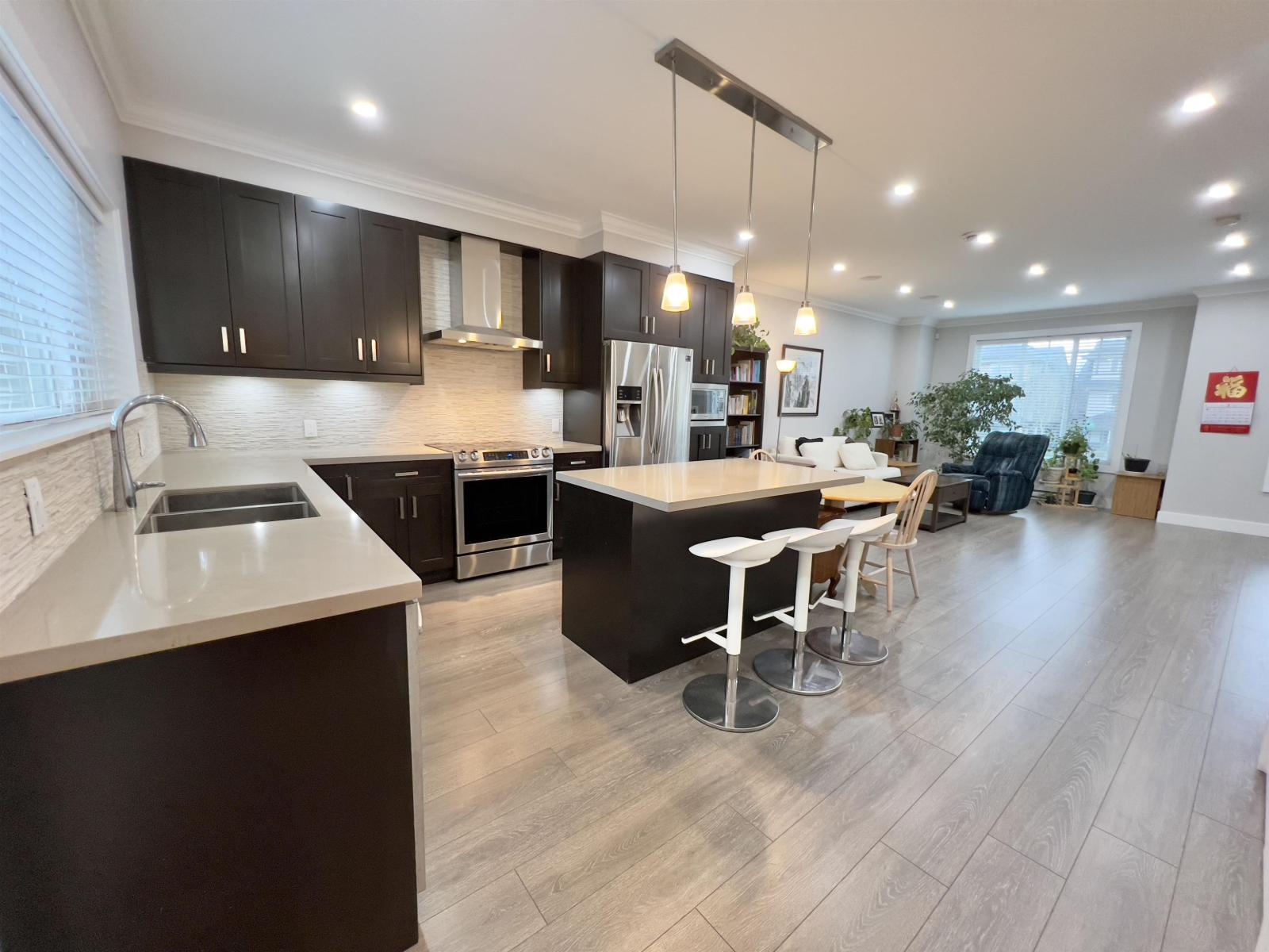 3 7056 192 STREET, surrey, British Columbia V4N6S6