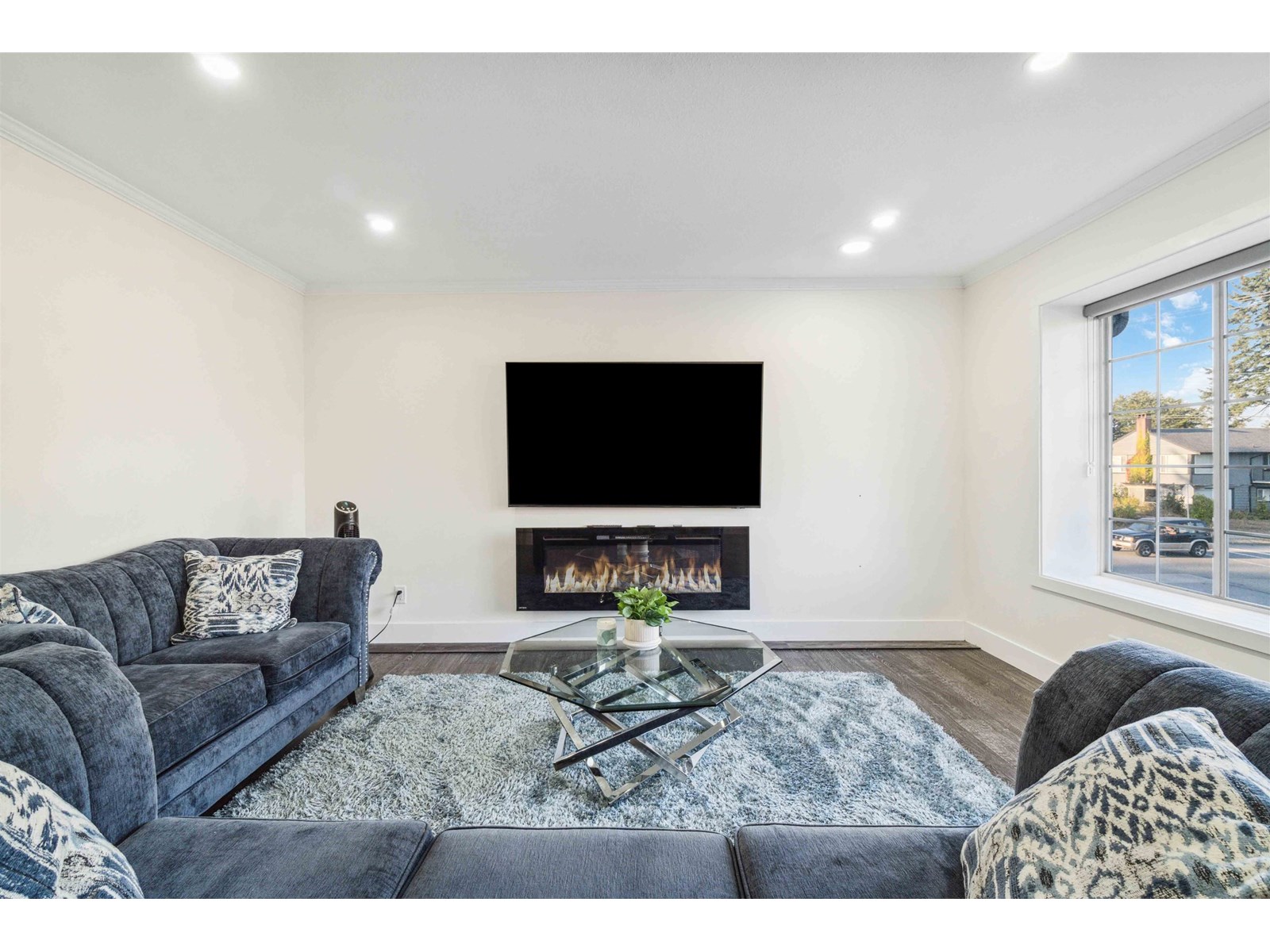 Property at 15598 ROPER AVENUE image 5