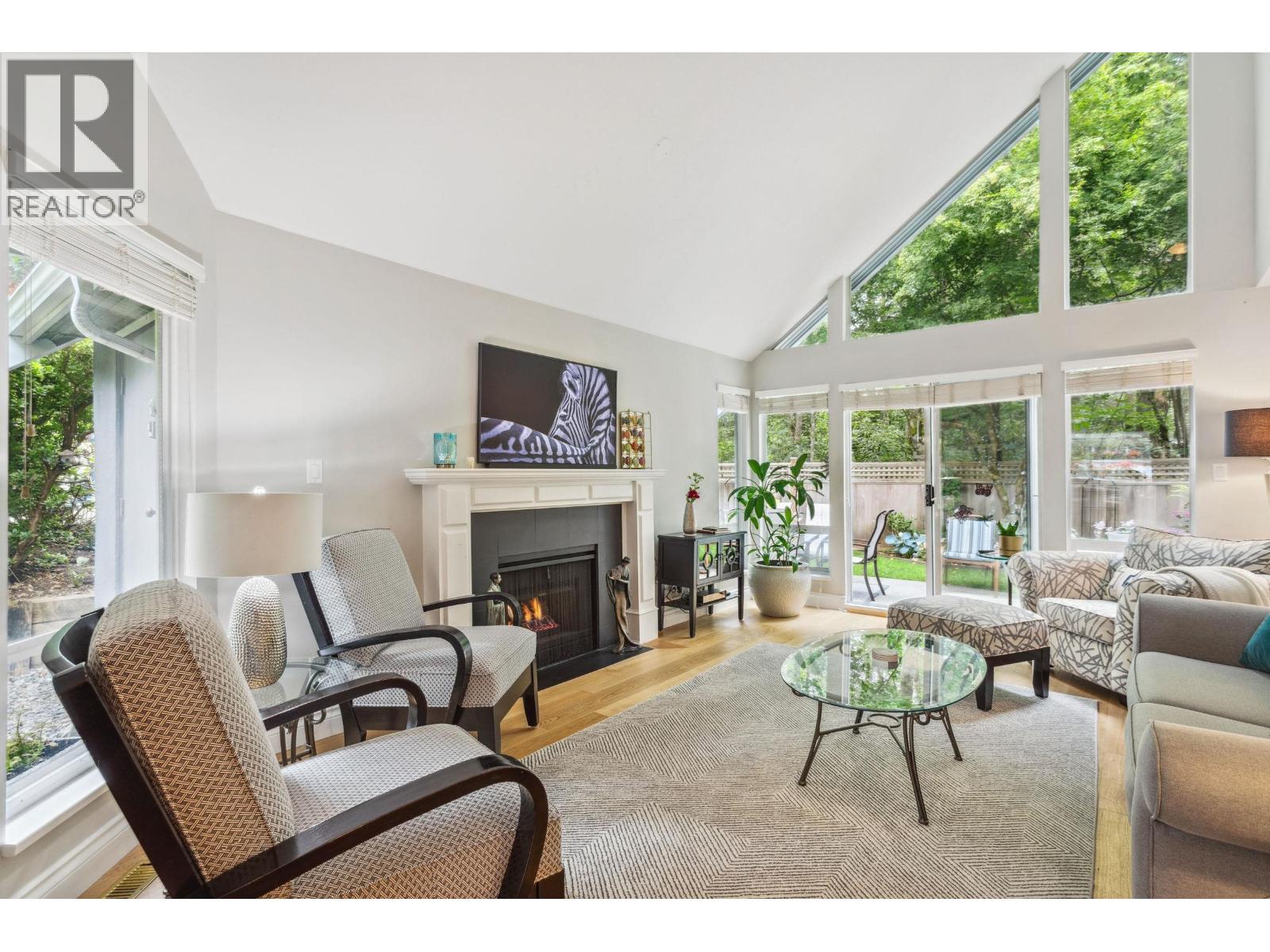 36 1925 INDIAN RIVER CRESCENT, north vancouver, British Columbia V7G2P8