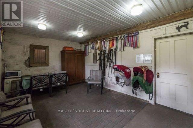 3563 Vandorf Side Road, Whitchurch-Stouffville, Ontario  L4A 7X5 - Photo 4 - N12257847