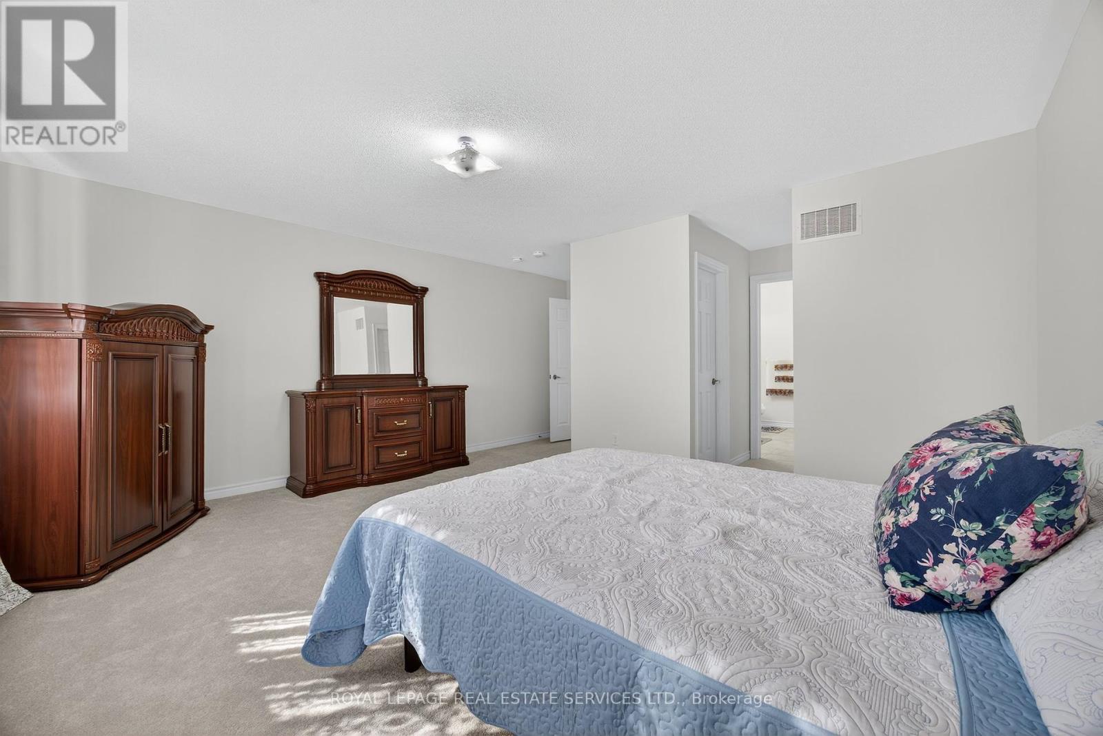 33 Pearl Street, Wasaga Beach, Ontario  L9Z 1J6 - Photo 21 - S12257792