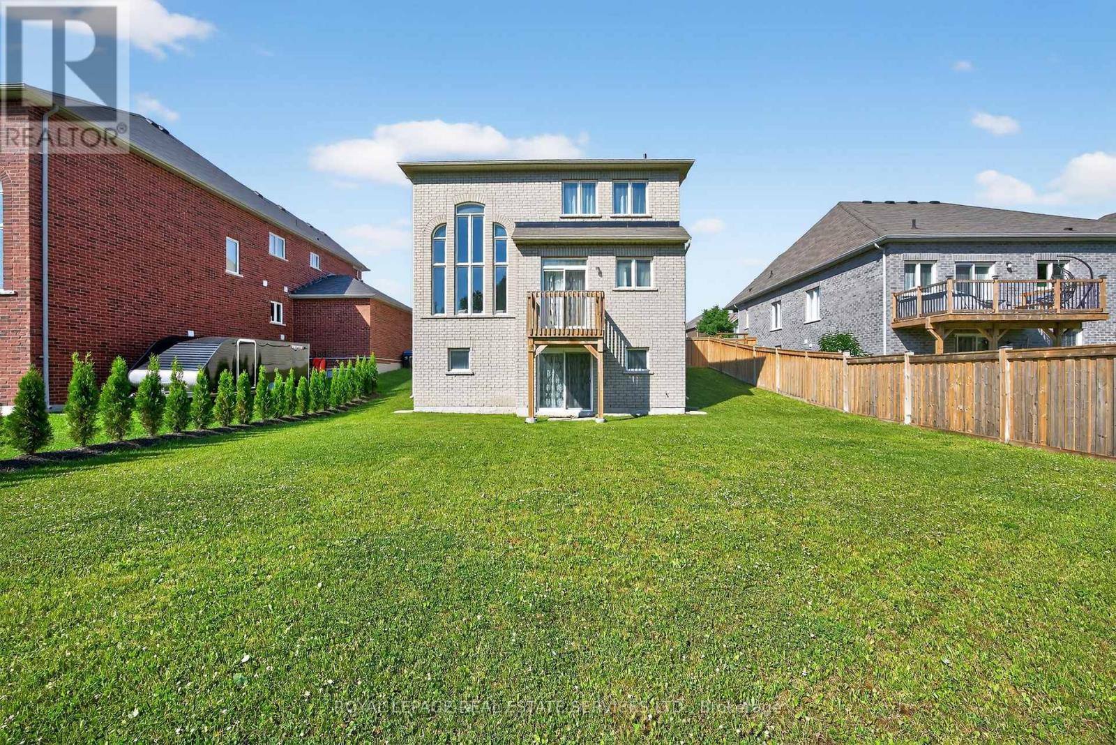 33 Pearl Street, Wasaga Beach, Ontario  L9Z 1J6 - Photo 48 - S12257792