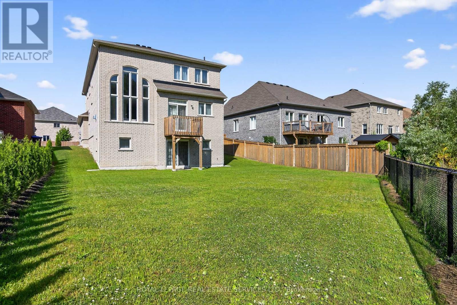 33 Pearl Street, Wasaga Beach, Ontario  L9Z 1J6 - Photo 49 - S12257792