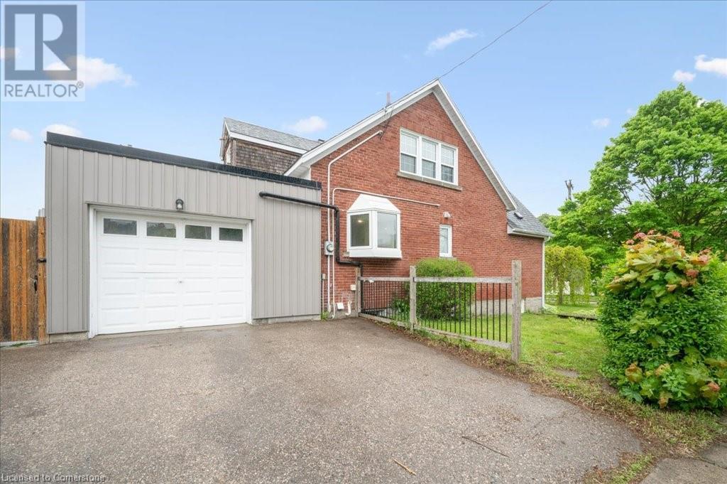 Property at 71 UNION Street E image 4