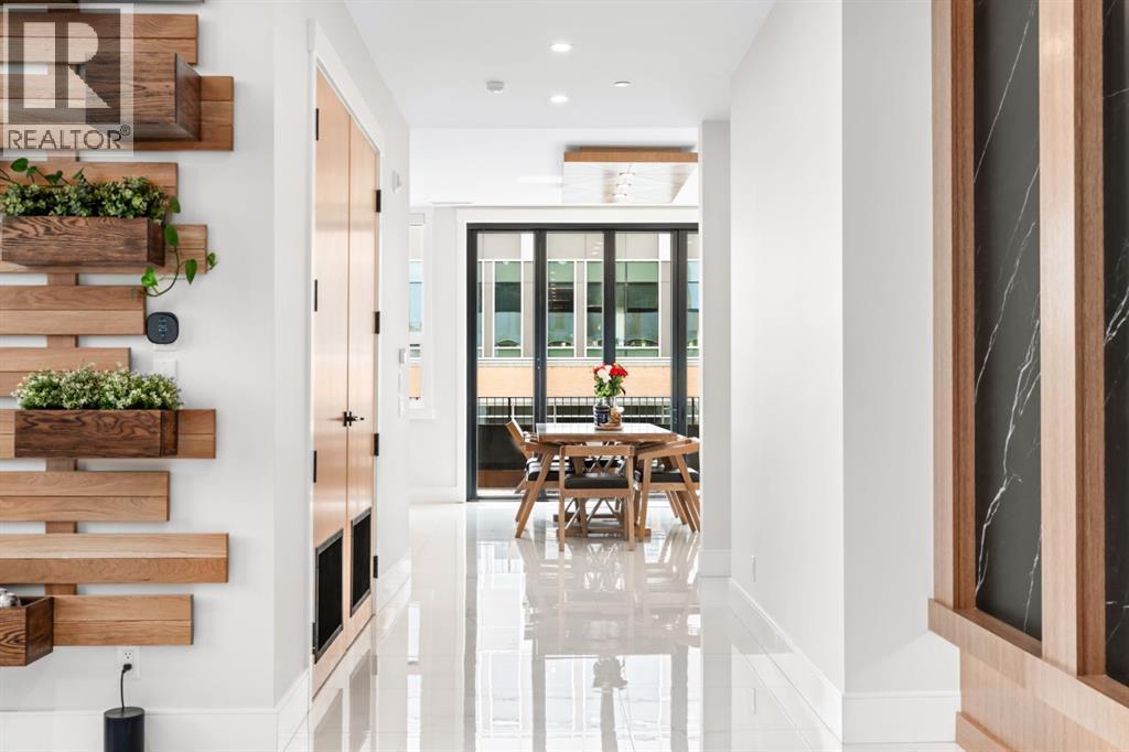 55, 59, 63, 201, 203, 205, 65 Edmonton Trail Ne, Calgary, Alberta  T2E 8S3 - Photo 8 - A2235084