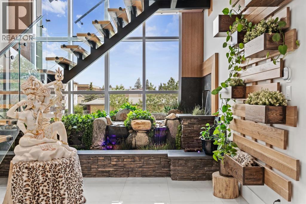 55, 59, 63, 201, 203, 205, 65 Edmonton Trail Ne, Calgary, Alberta  T2E 8S3 - Photo 5 - A2235084