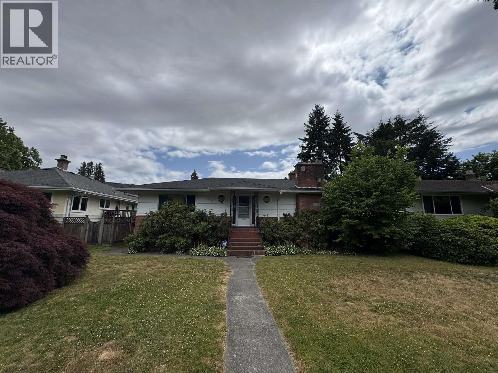 2134 W 53rd Avenue, Vancouver, British Columbia  V6P 1L5 - Photo 1 - R3020970