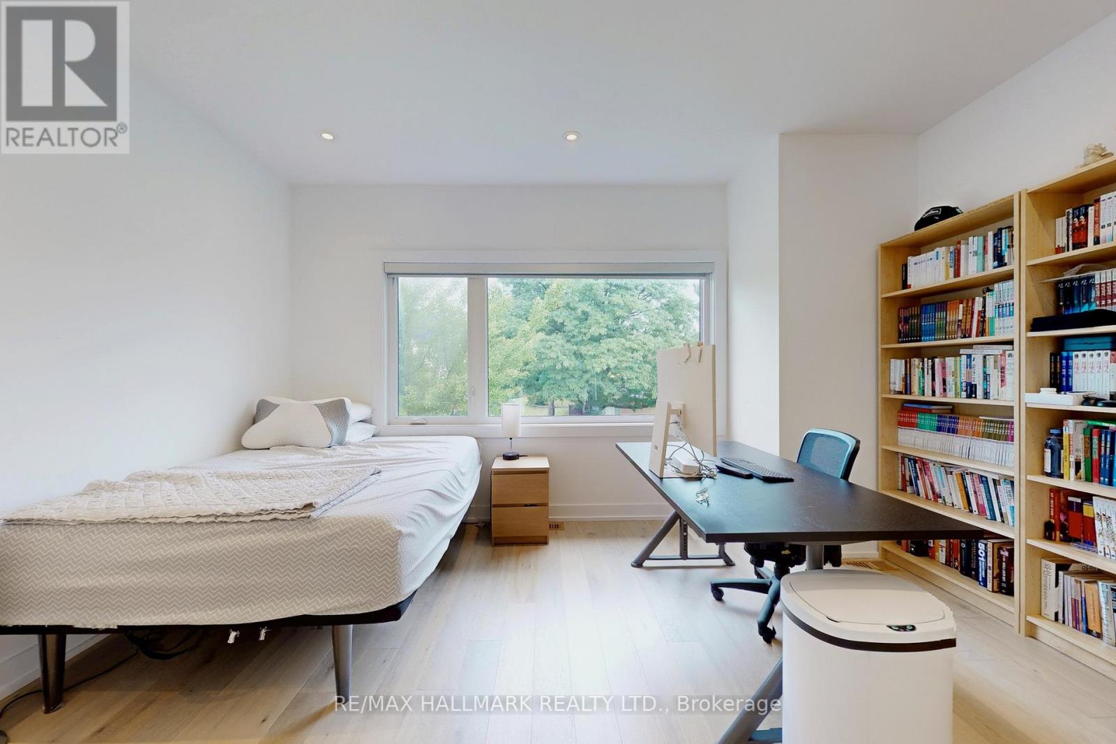 114 Lloyd Manor Road, Toronto, Ontario  M9B 5J9 - Photo 29 - W12257794