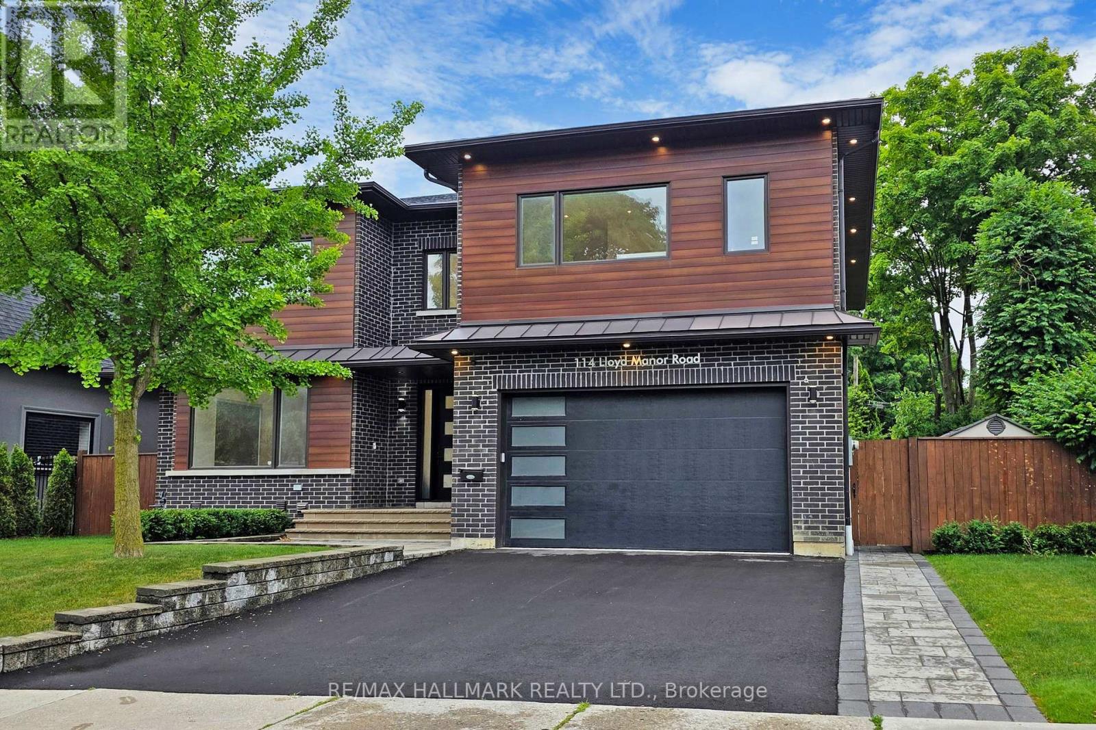 Property at 114 LLOYD MANOR ROAD image 3