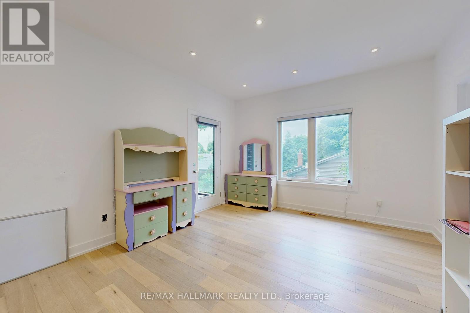114 Lloyd Manor Road, Toronto, Ontario  M9B 5J9 - Photo 32 - W12257794