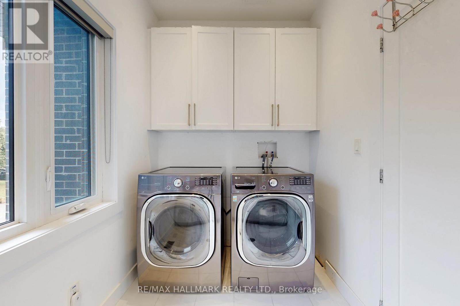 114 Lloyd Manor Road, Toronto, Ontario  M9B 5J9 - Photo 35 - W12257794