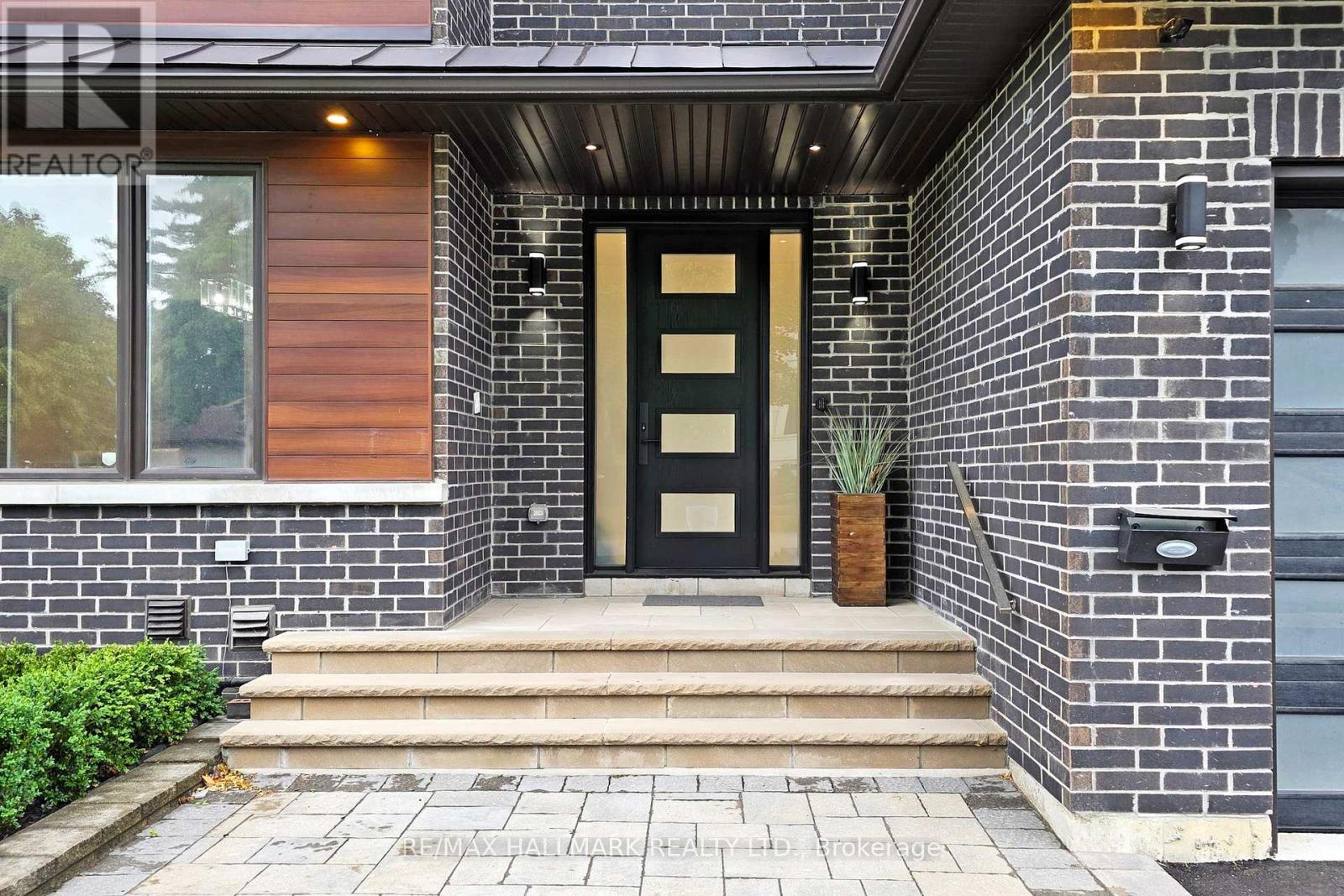 Property at 114 LLOYD MANOR ROAD image 4