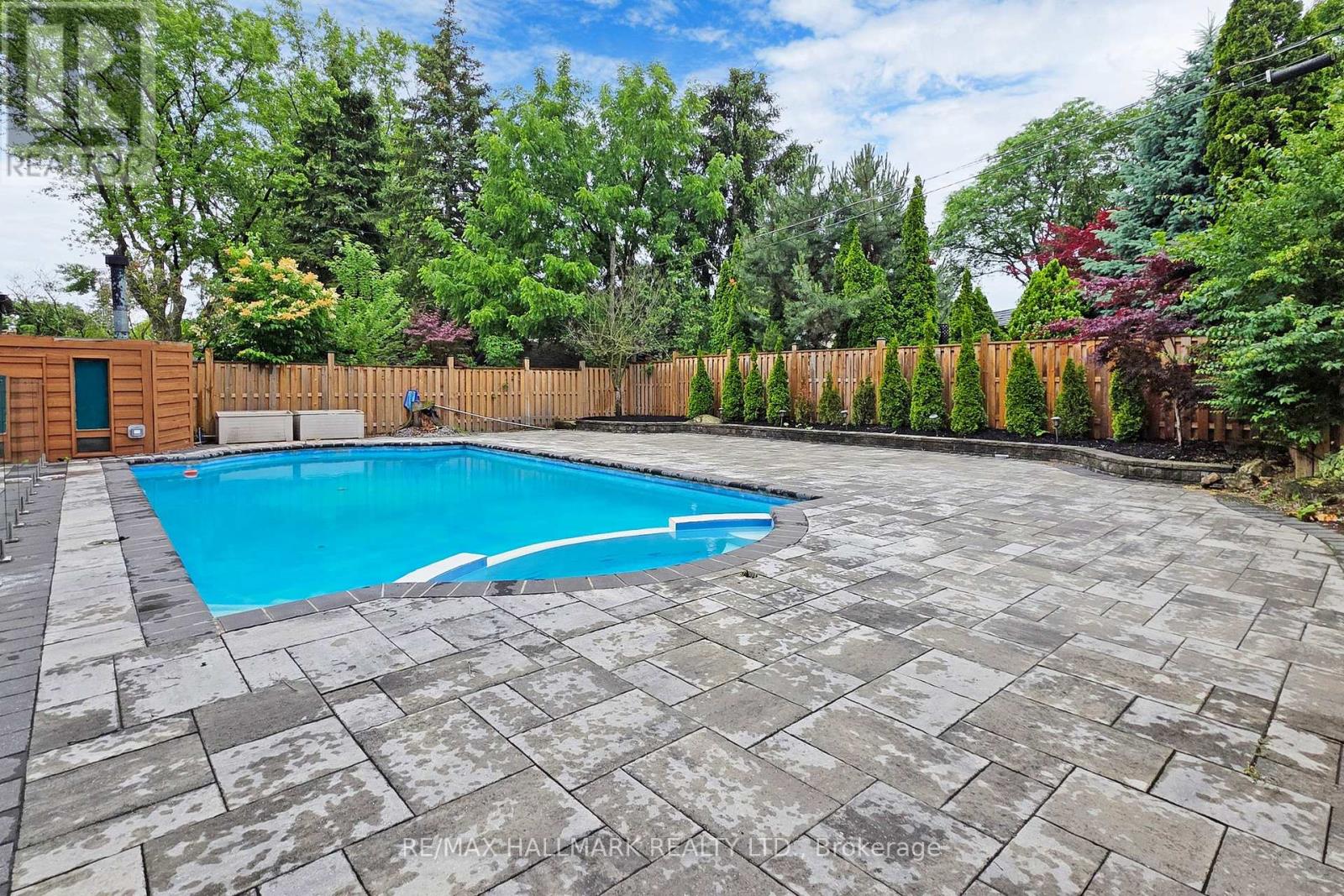 114 Lloyd Manor Road, Toronto, Ontario  M9B 5J9 - Photo 45 - W12257794