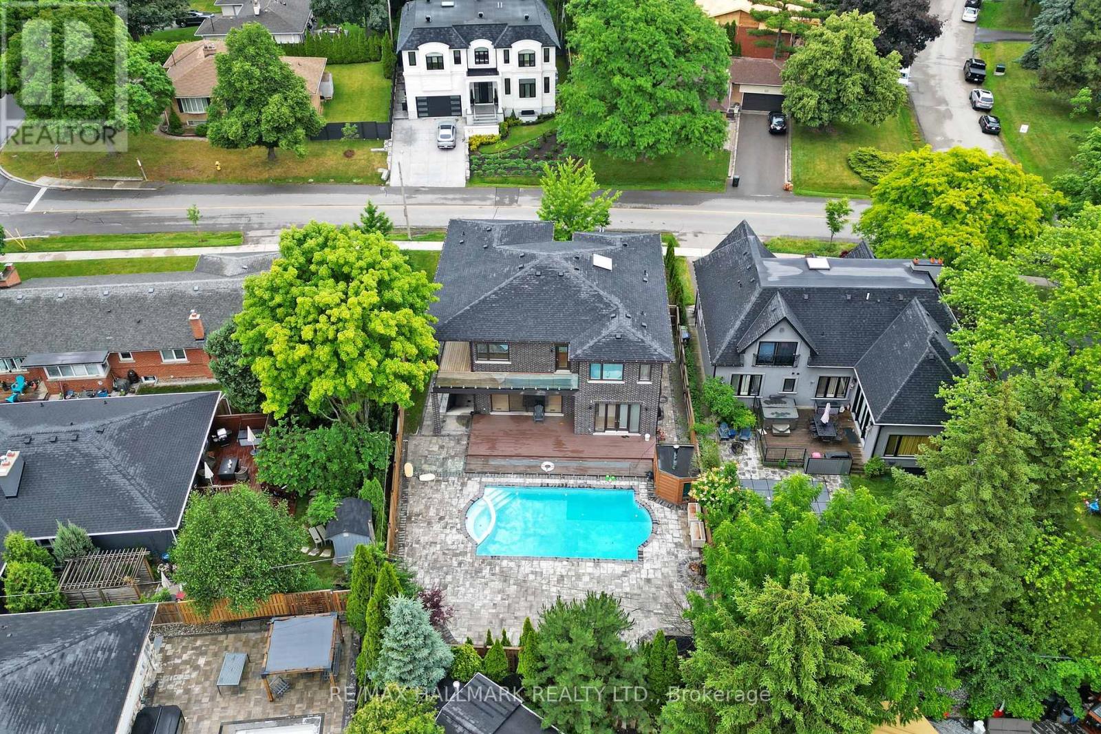 114 Lloyd Manor Road, Toronto, Ontario  M9B 5J9 - Photo 47 - W12257794