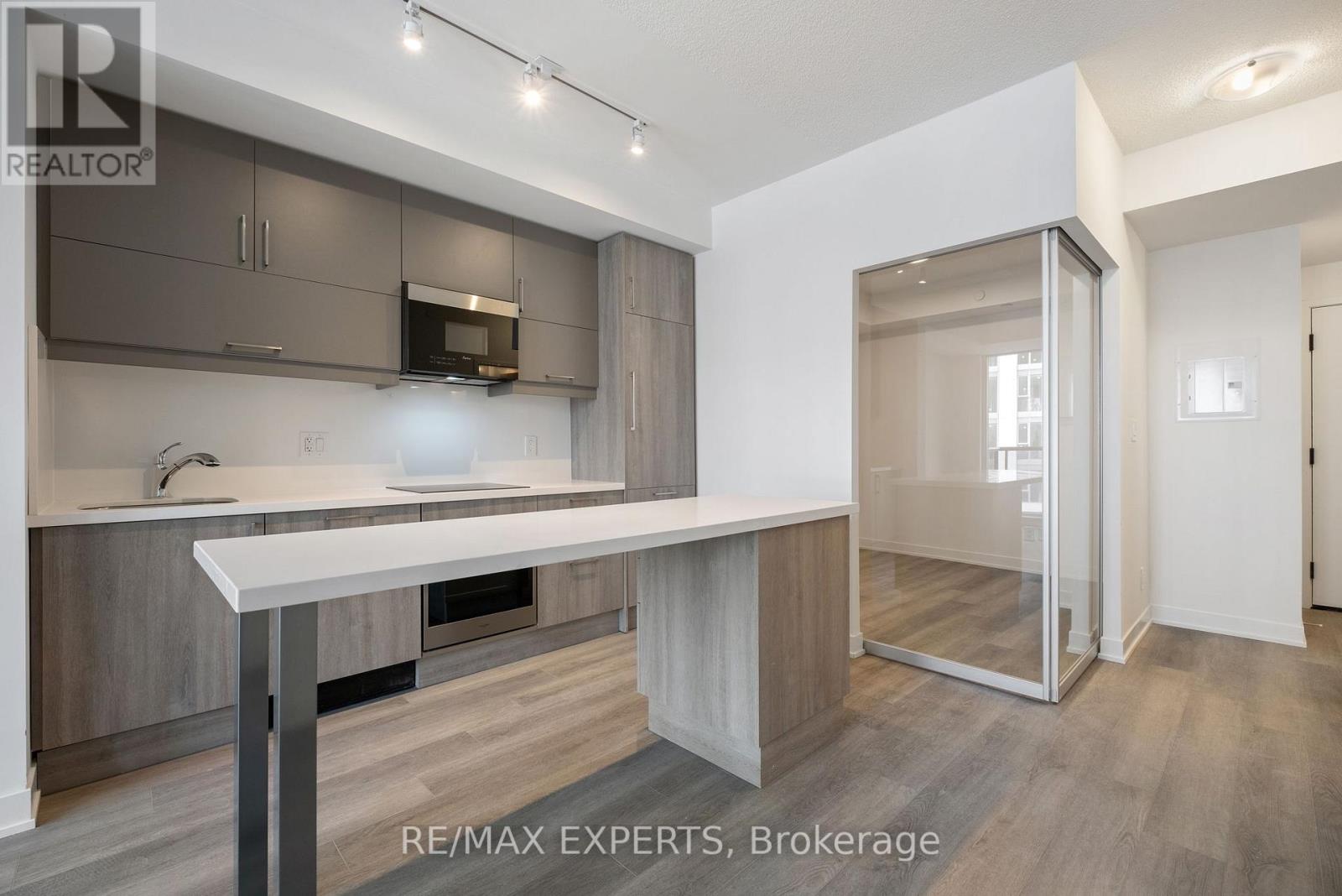 828 - 8119 Birchmount Road, Markham, Ontario L6G 0H5 - Photo 11 - N12255584