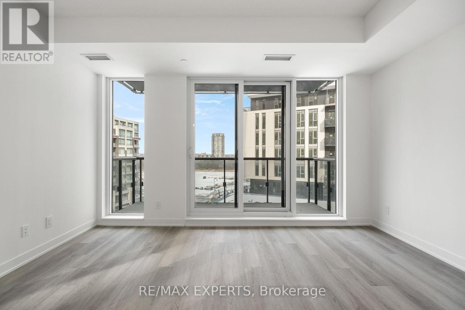 828 - 8119 Birchmount Road, Markham, Ontario L6G 0H5 - Photo 15 - N12255584