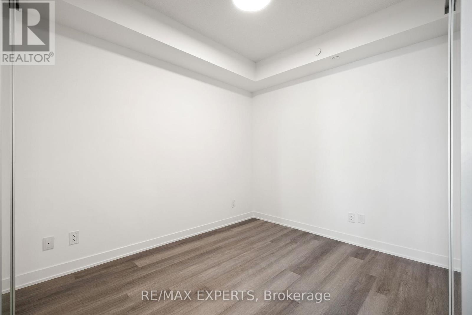 828 - 8119 Birchmount Road, Markham, Ontario L6G 0H5 - Photo 4 - N12255584