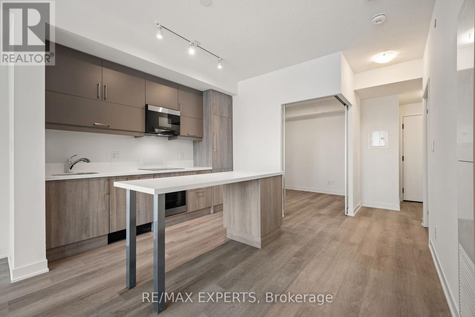 828 - 8119 Birchmount Road, Markham, Ontario L6G 0H5 - Photo 9 - N12255584