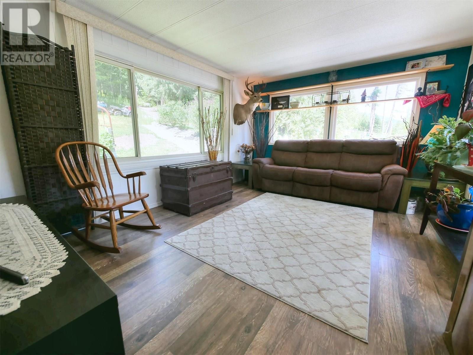 1137 36th Avenue N, Creston, British Columbia  V0B 1G1 - Photo 3 - 10354050