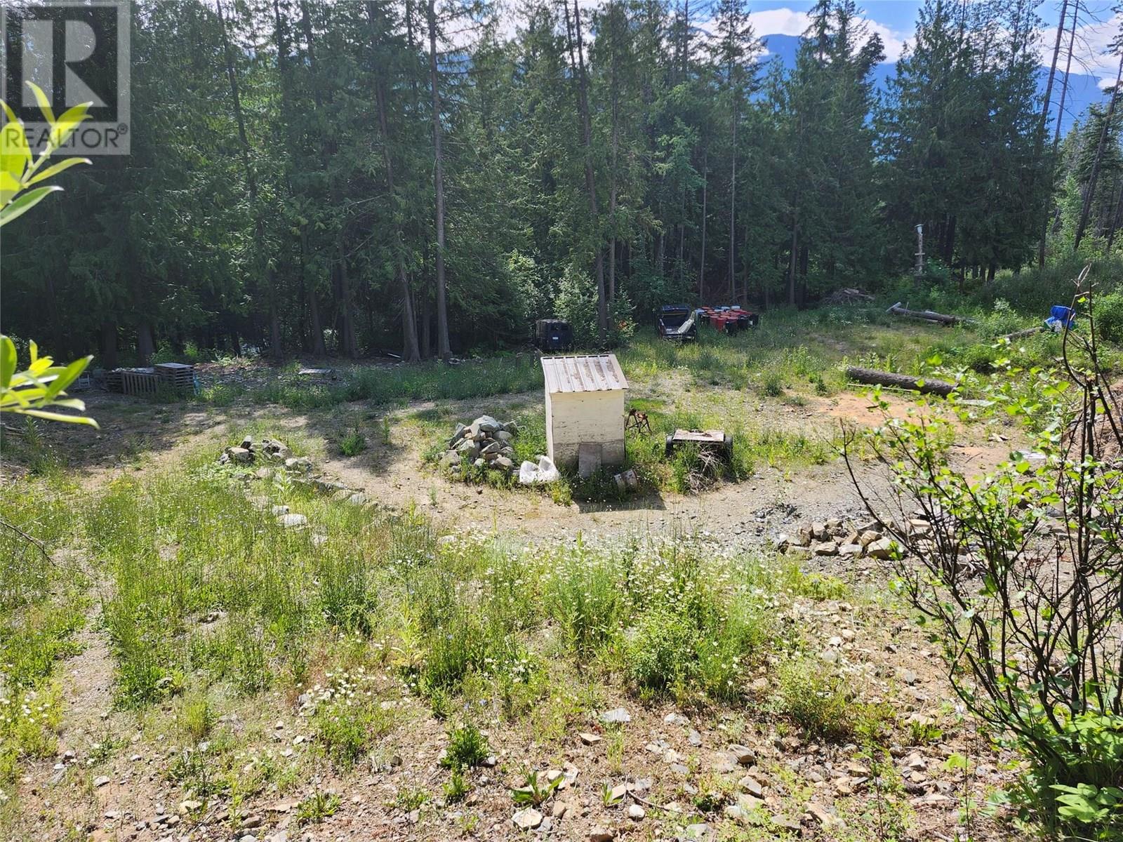 1137 36th Avenue N, Creston, British Columbia  V0B 1G1 - Photo 19 - 10354050