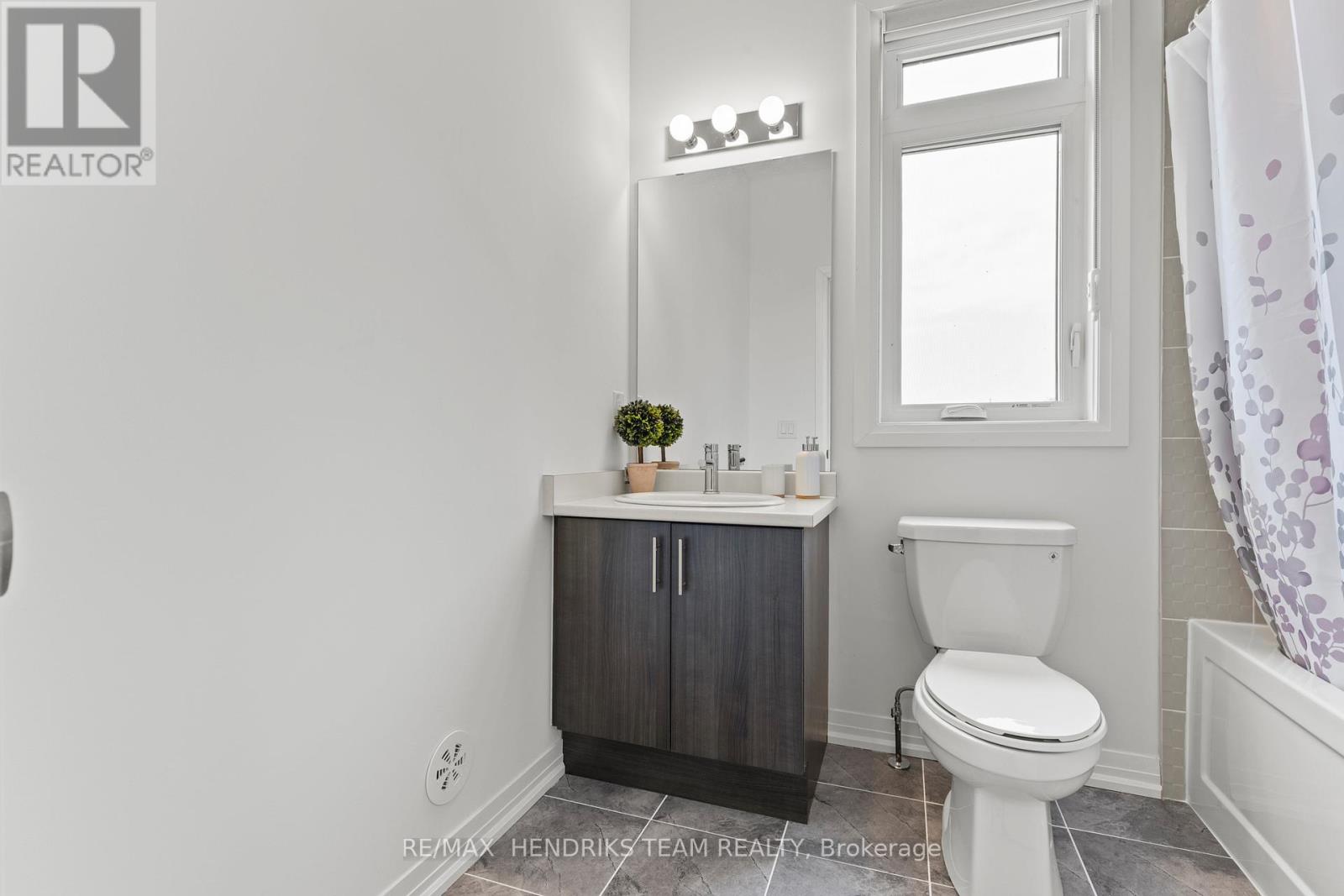 48 Sidney Rose Common, St. Catharines, Ontario  L2T 0B3 - Photo 33 - X12257875