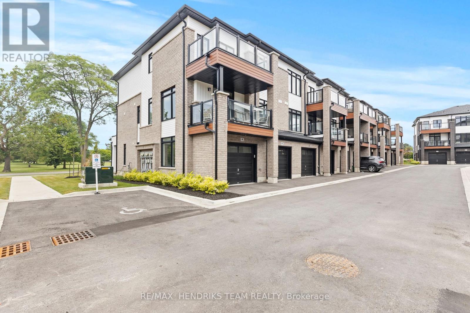 48 Sidney Rose Common, St. Catharines, Ontario  L2T 0B3 - Photo 37 - X12257875