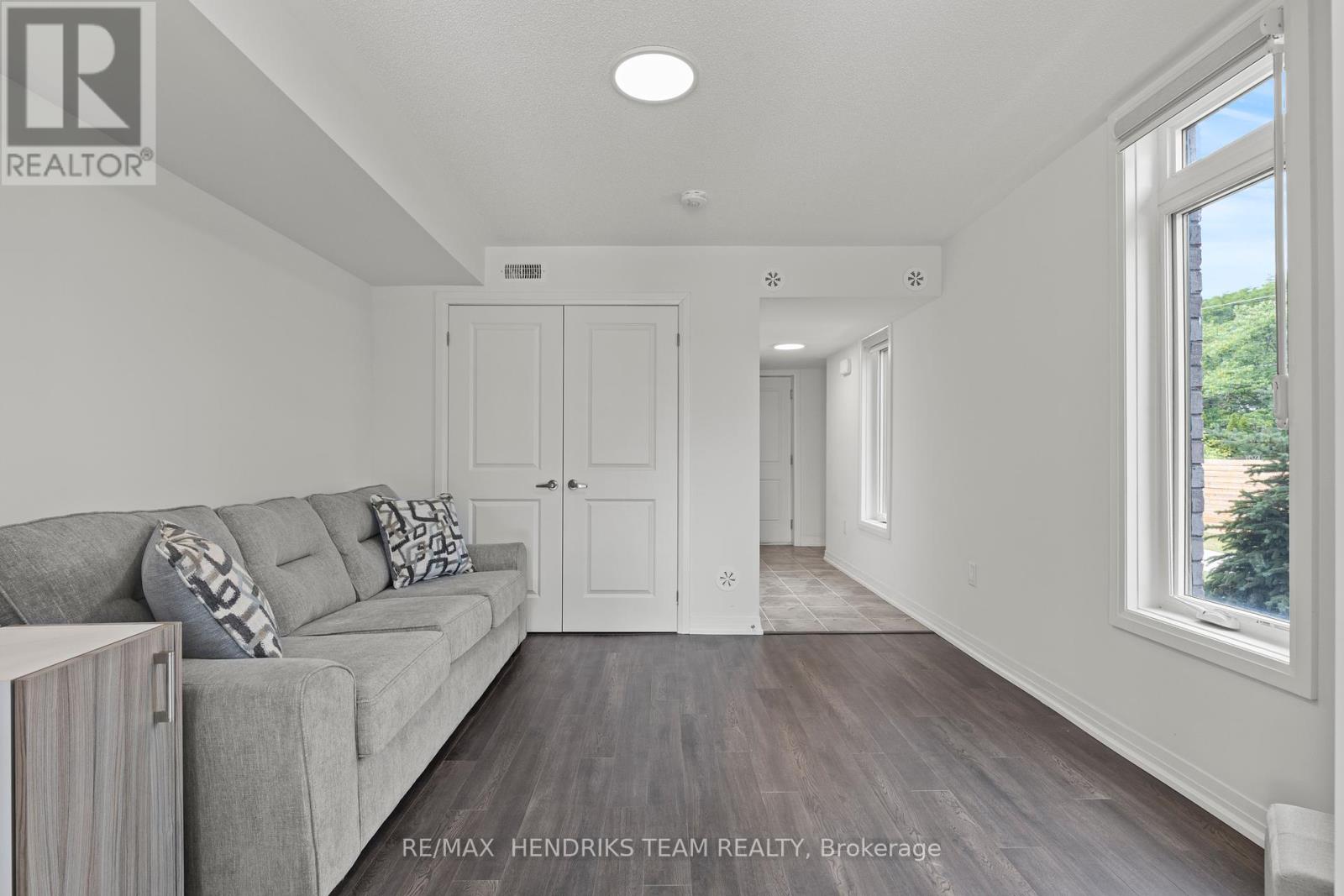 48 Sidney Rose Common, St. Catharines, Ontario  L2T 0B3 - Photo 8 - X12257875