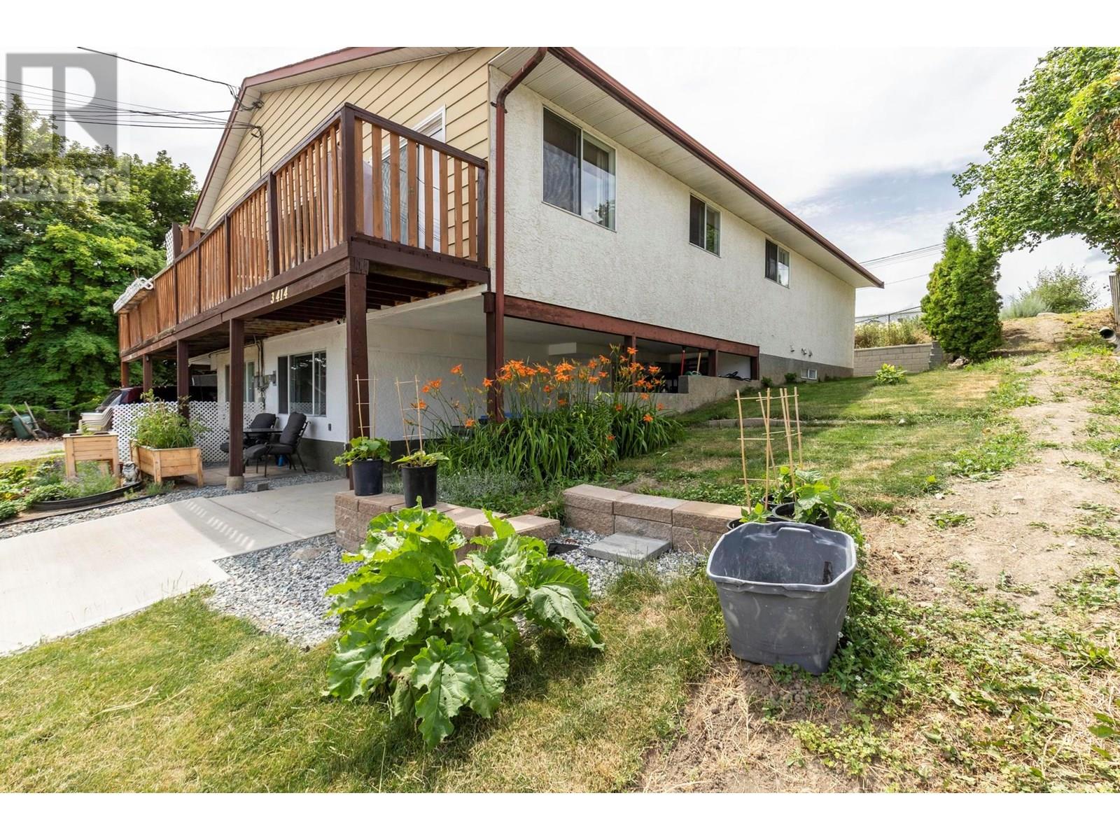 Property at 3414 Logan Court image 3