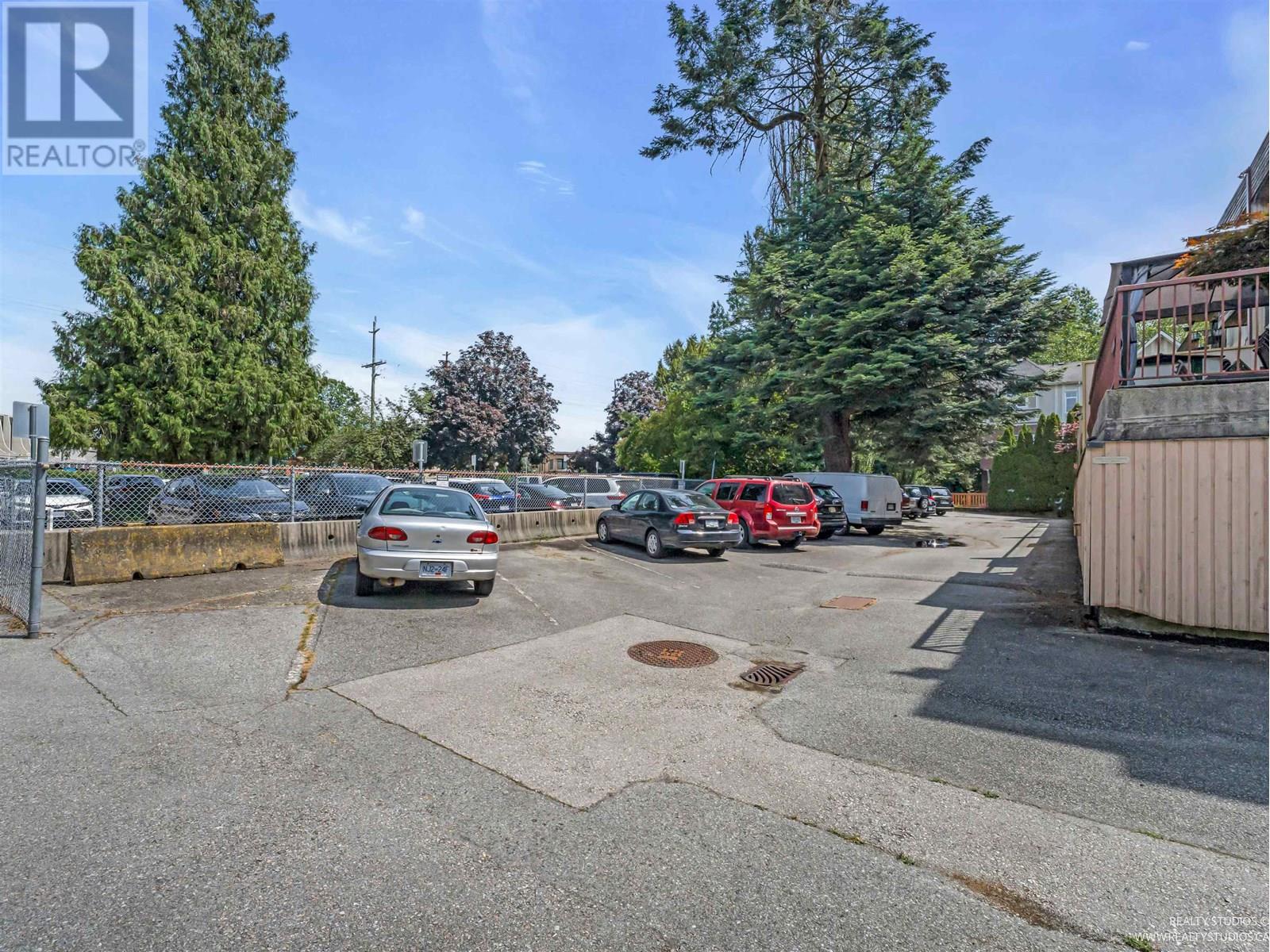 2275 Atkins Avenue, Port Coquitlam, British Columbia  V3C 1Y5 - Photo 14 - C8070484