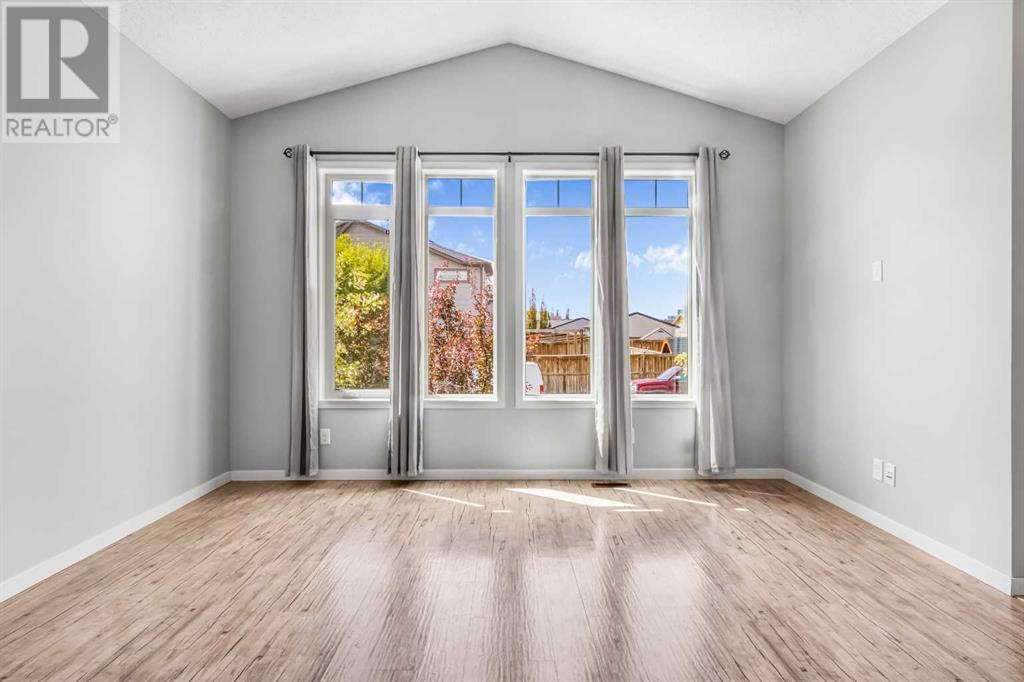Property at 150 Cranford Park SE image 3