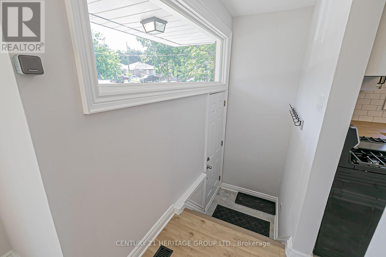 Property at 225 SEPTONNE AVENUE image 3