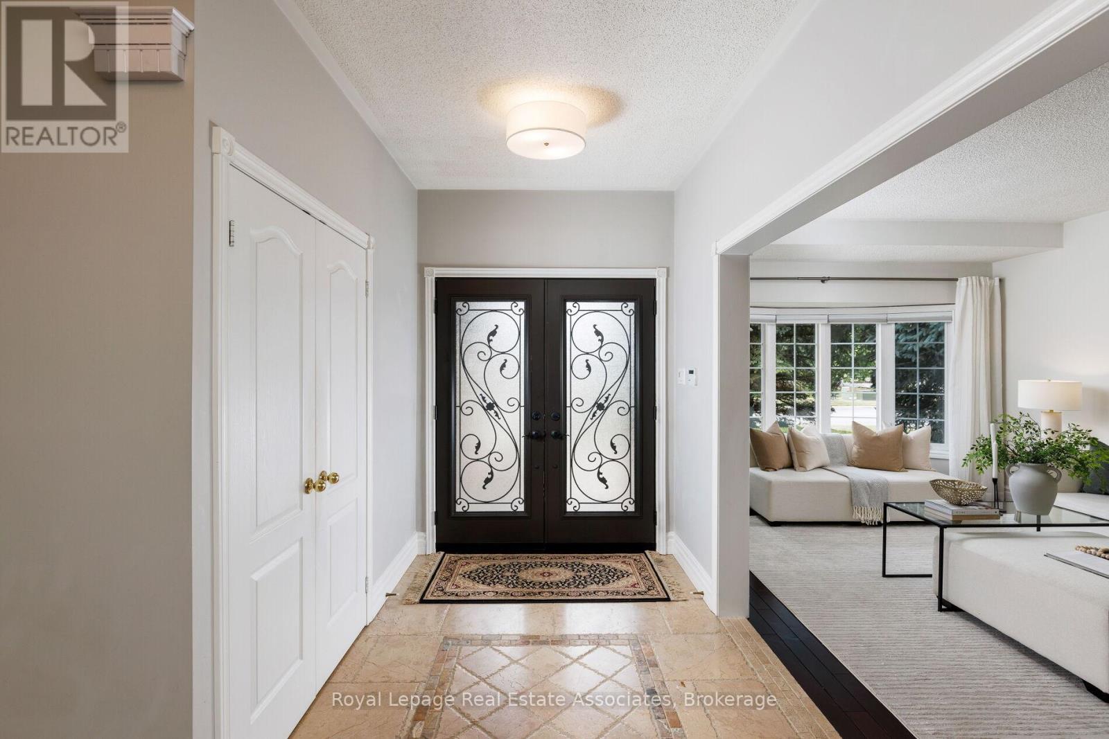 Property at 86 CLARENDON DRIVE image 4