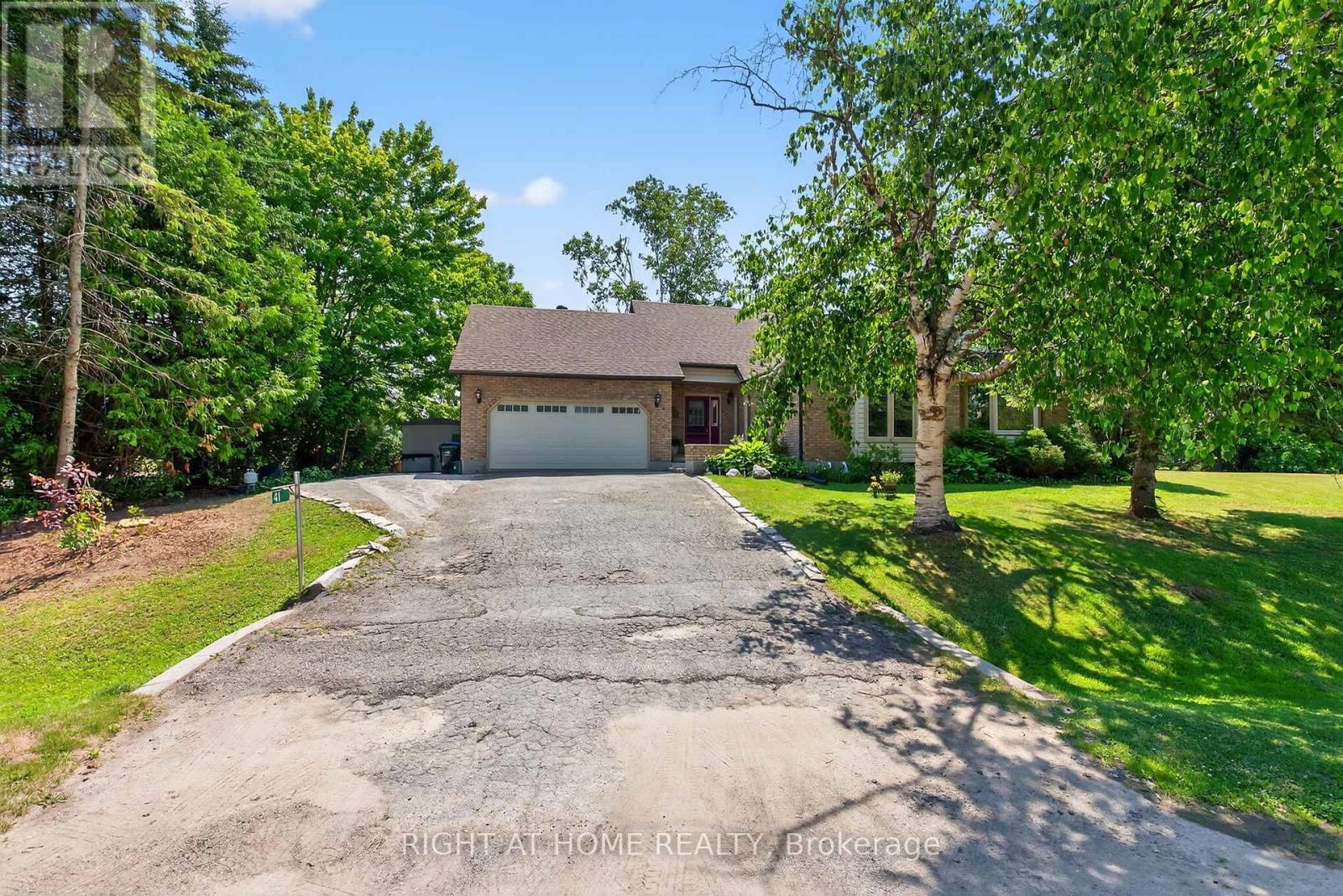 Property at 41 HOWARD DRIVE image 4
