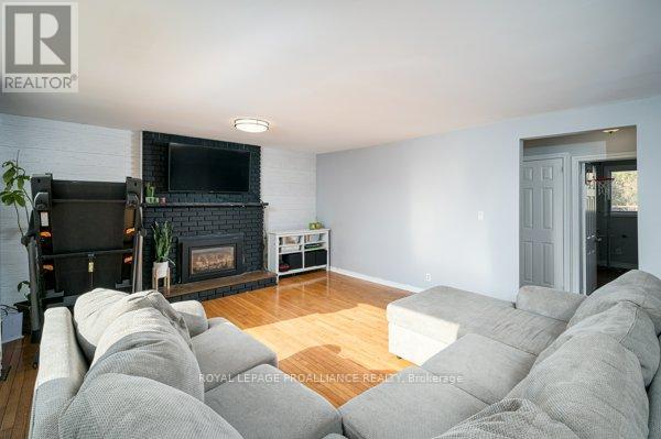 Property at 722 TRENTON-FRANKFORD ROAD image 5