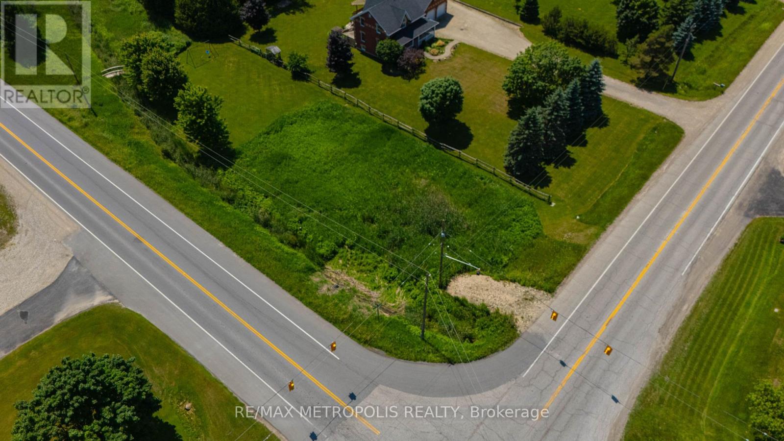 7462 Wellington 11 Road, Mapleton, Ontario  N0G 2K0 - Photo 4 - X12257854