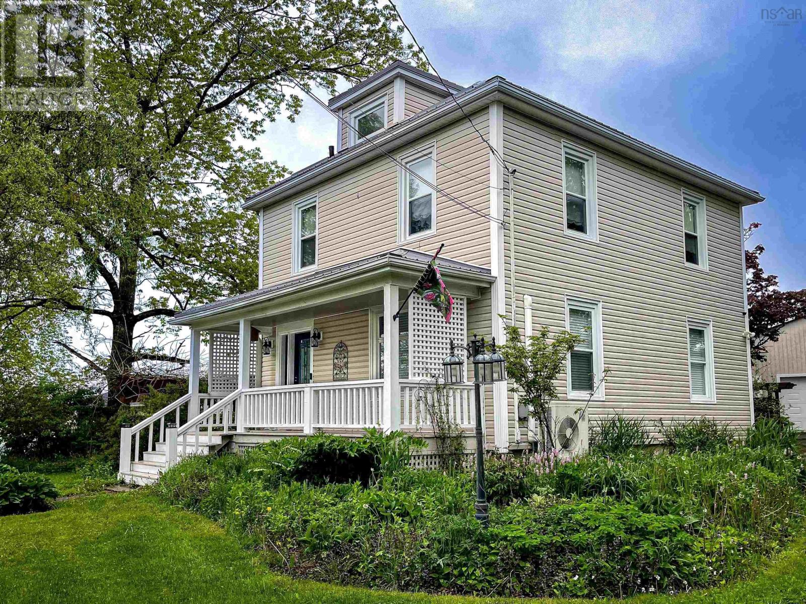 Property at 74 Kitchener Street image 1