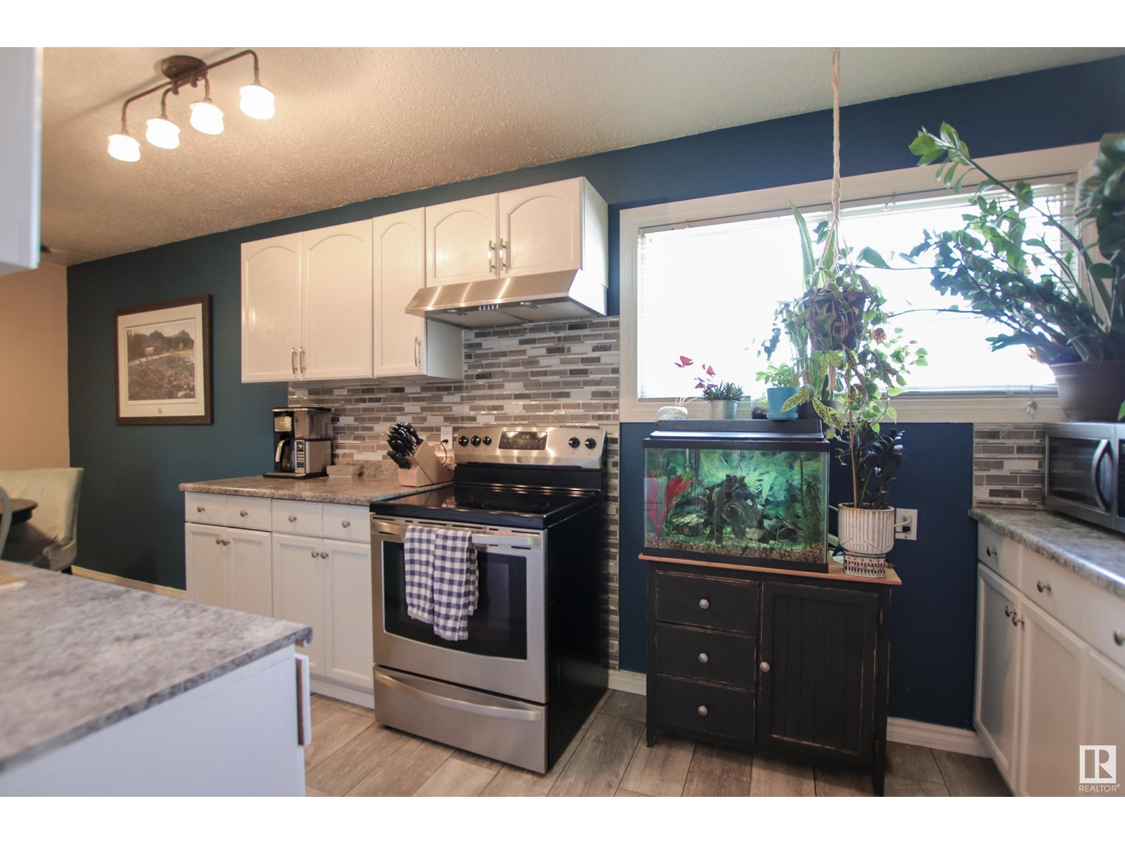Property at 10D TWIN TC NW image 2