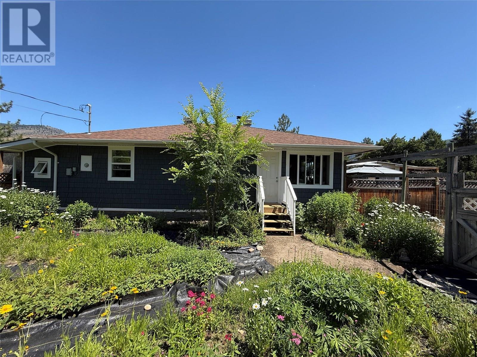 6638 Como Street, grand forks, British Columbia