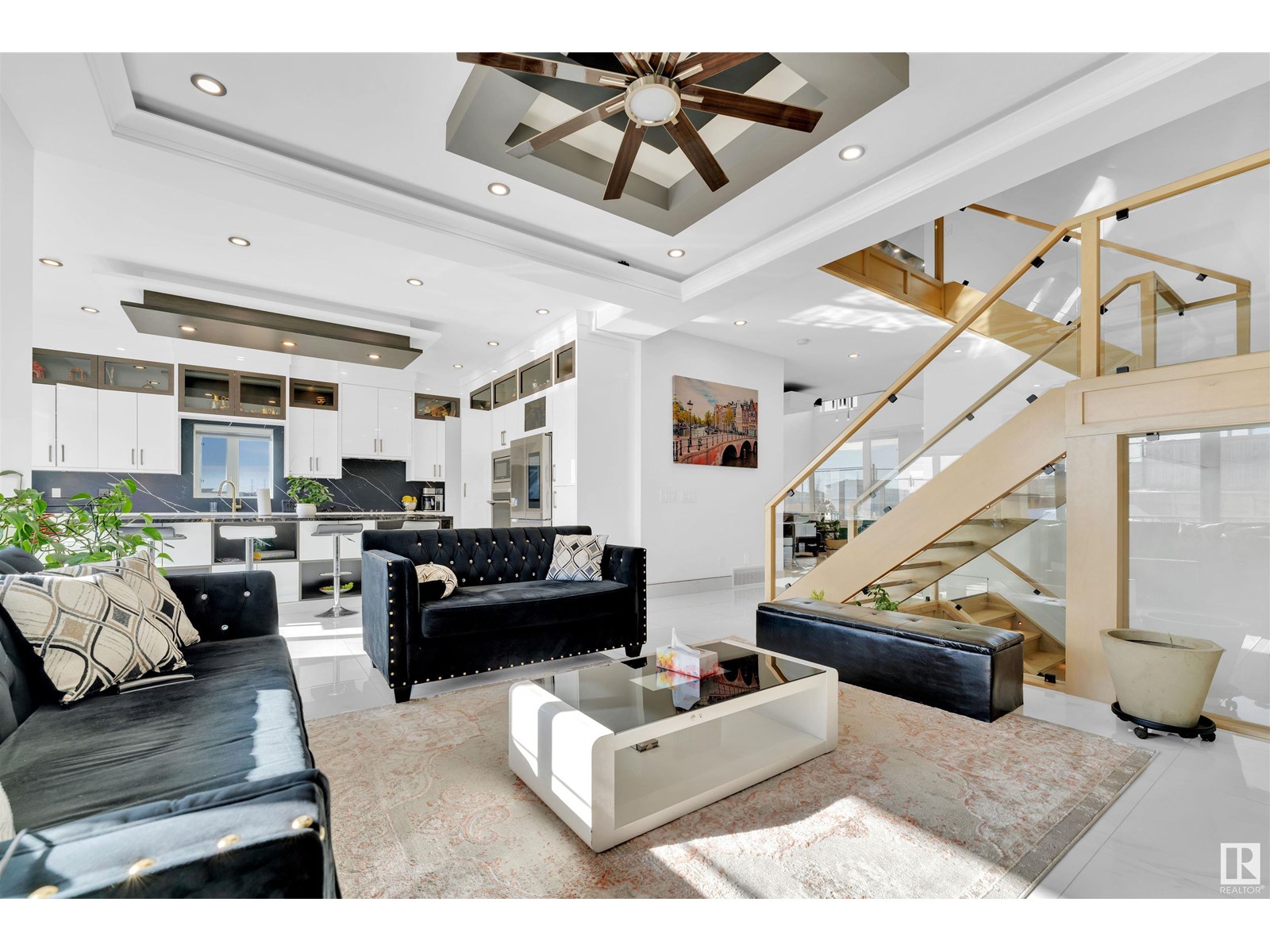 Property at 1704 19 ST NW image 2