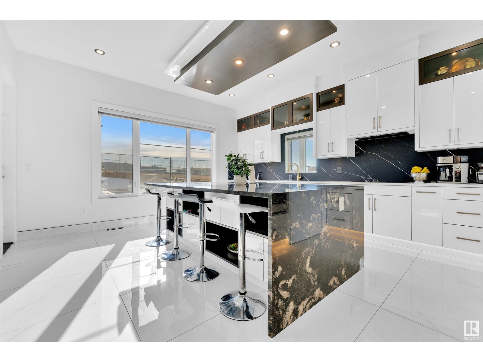 Property at 1704 19 ST NW image 4