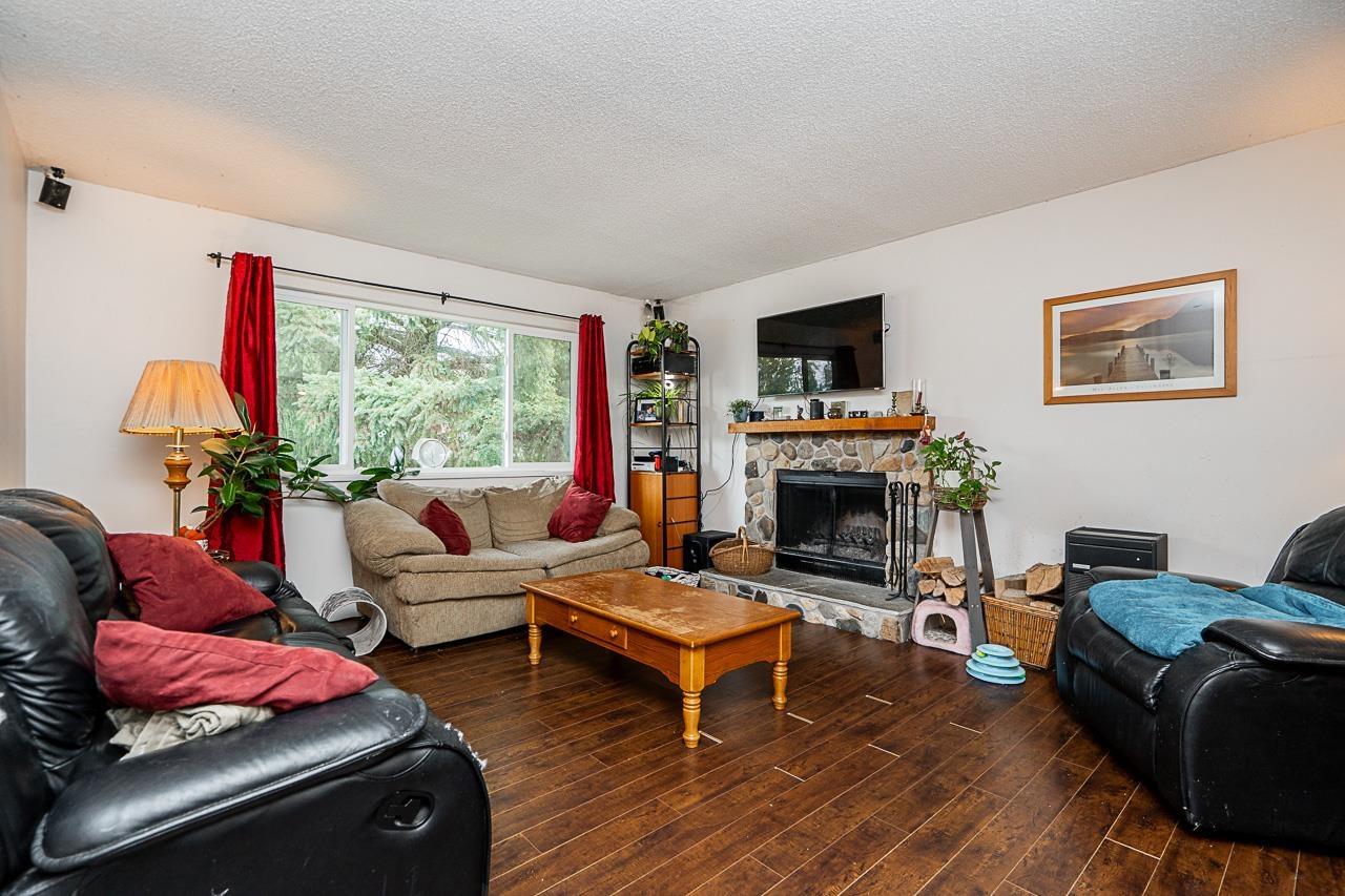 Property at 26842 32A AVENUE image 3