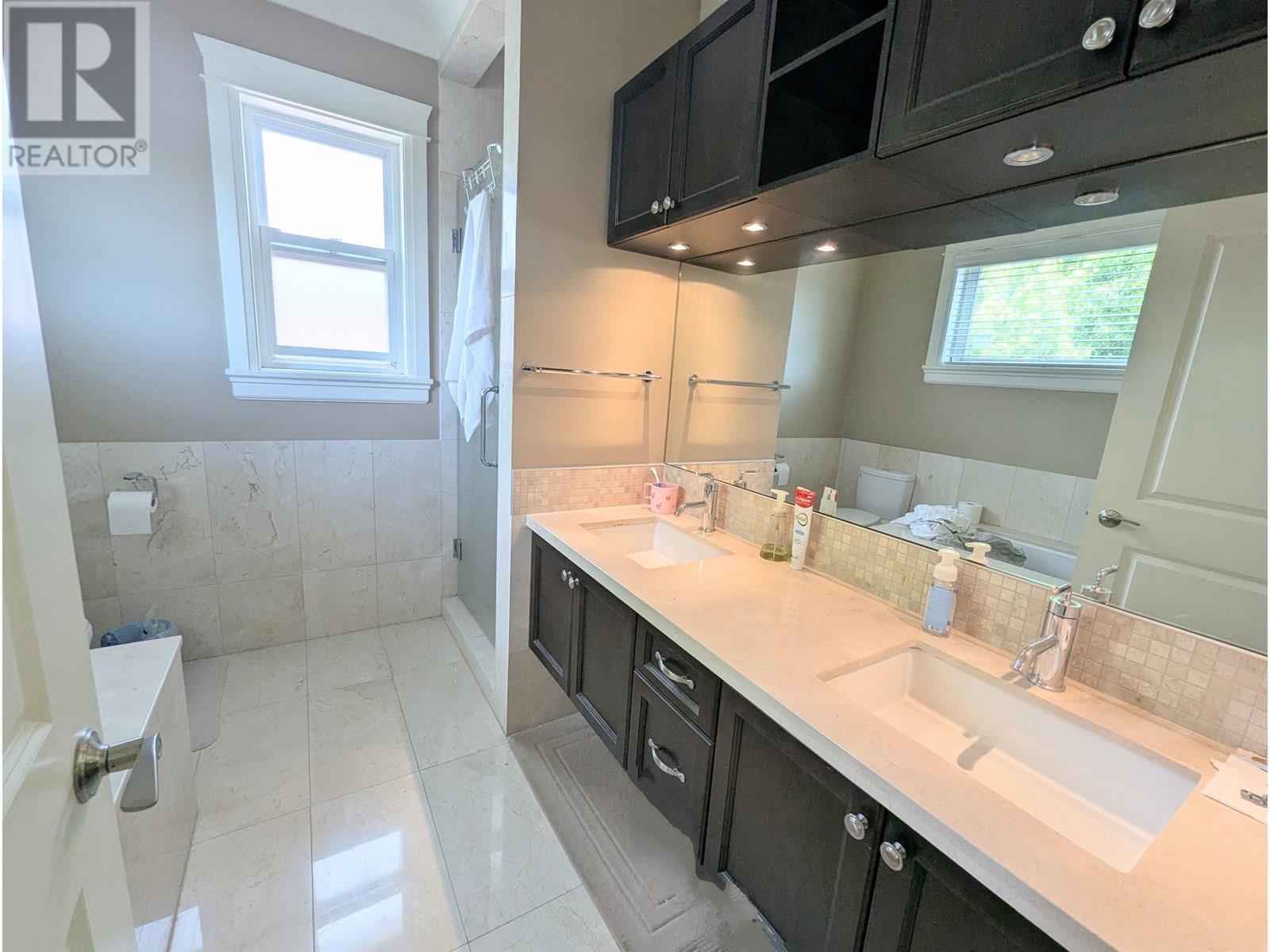 6466 Commercial Street, Vancouver, British Columbia  V5P 3P3 - Photo 12 - R3022334