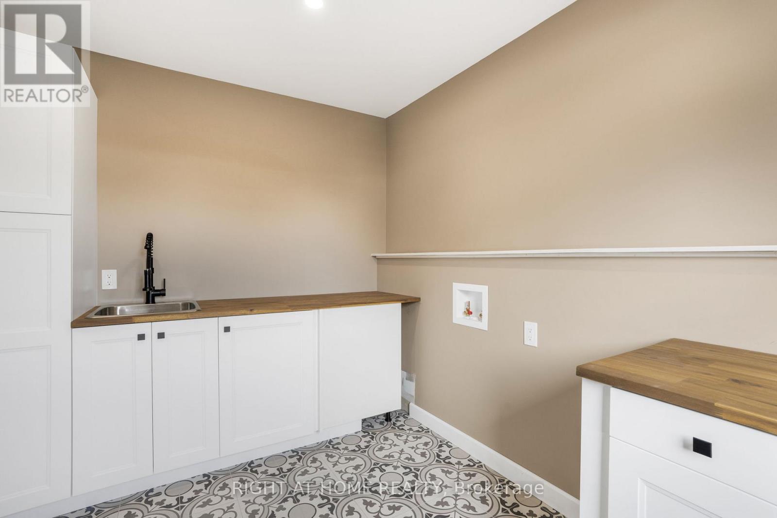 170 Gascon Street, Alfred And Plantagenet, Ontario K0B 1J0 - Photo 18 - X12220369